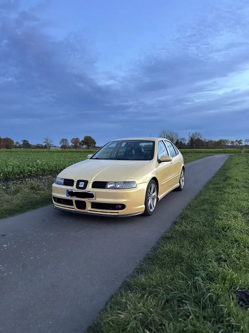 SEAT Leon 2.8 V6 Cupra Allrad Gelb - 2