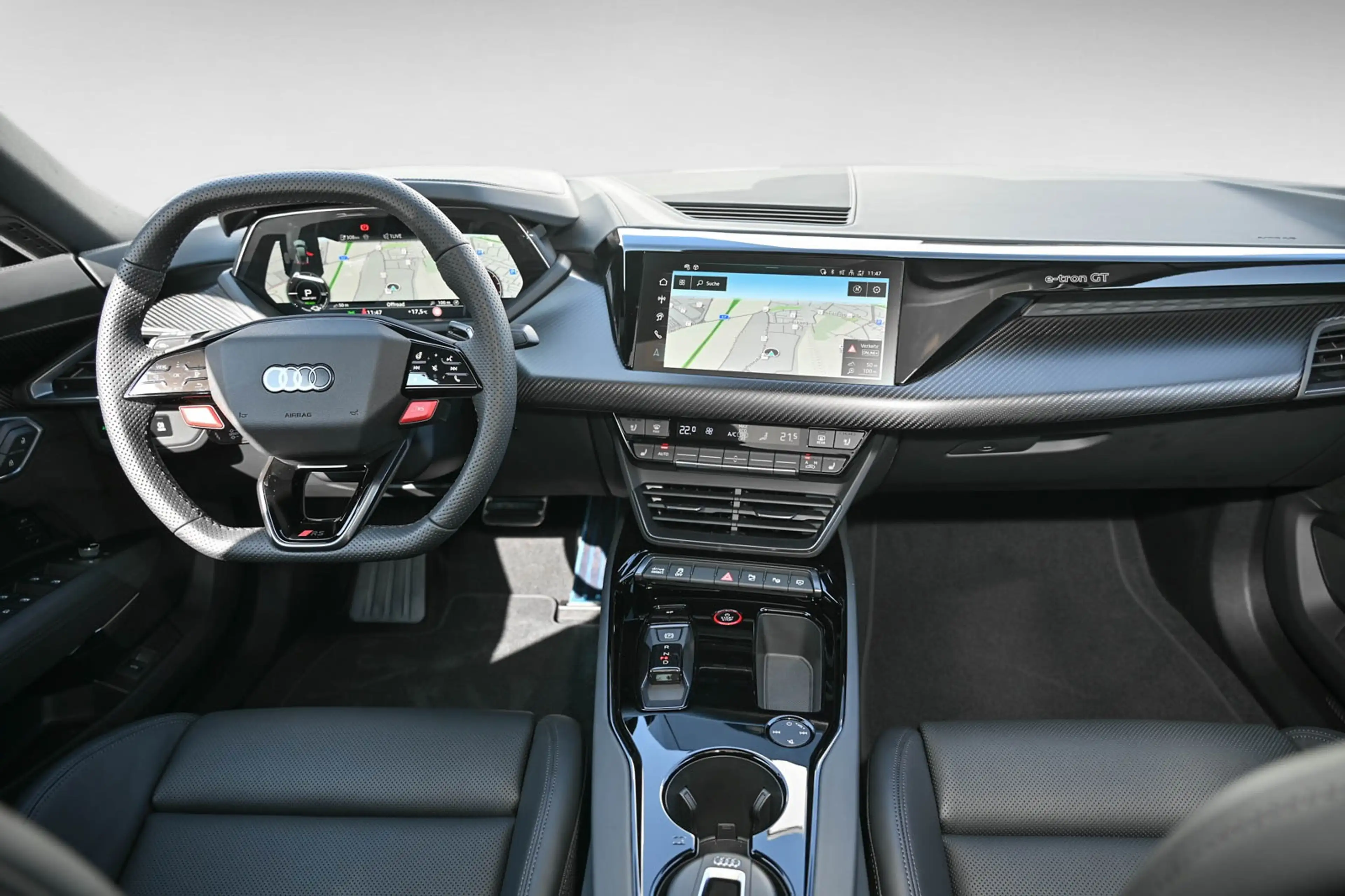 Audi e-tron GT RS quattro *BO*Matrix*Head-Up* — photo 12