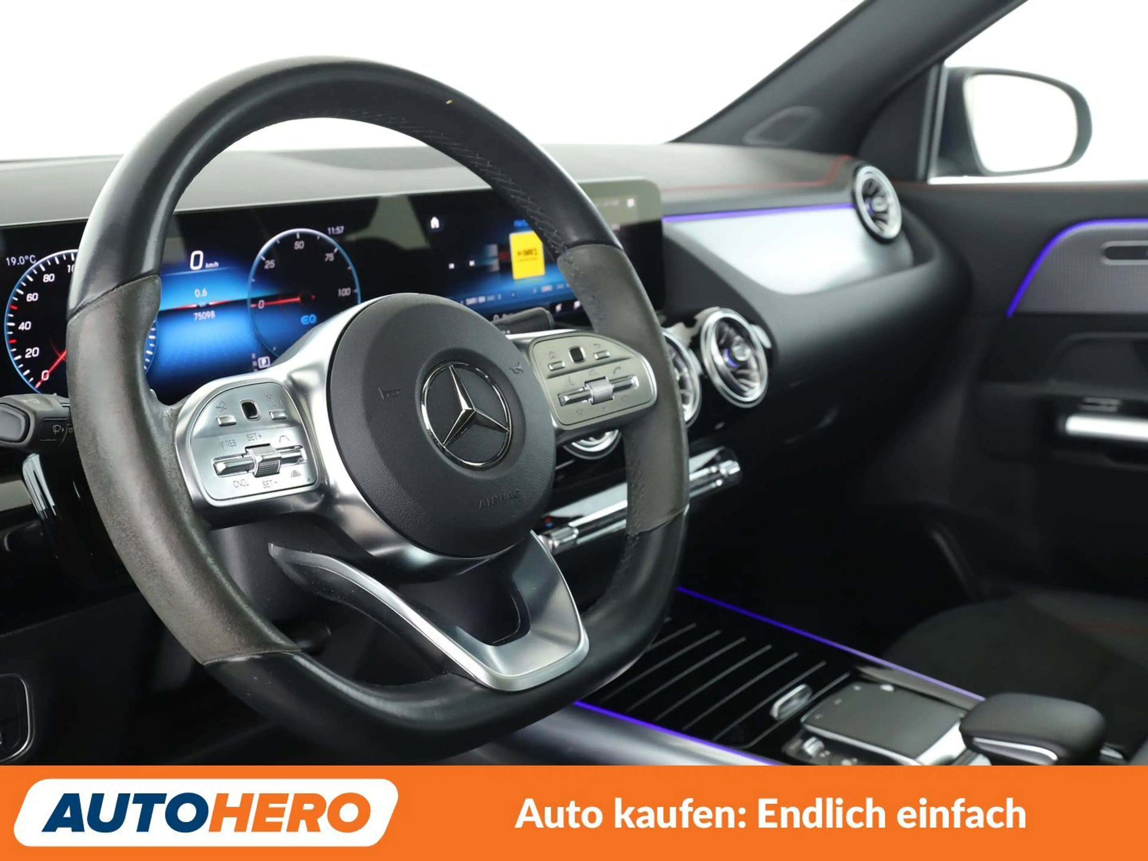 Mercedes-Benz EQA 350 4Matic AMG Line Aut.*NAV*ACC*360CAM*PDC*SHZ* — photo 11