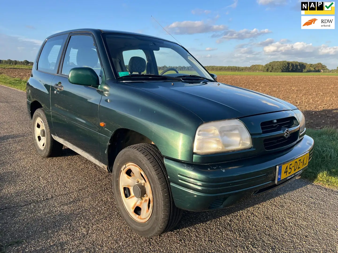 Suzuki Grand Vitara 2.0 Metal Top |4x4|airco| Groen - 1