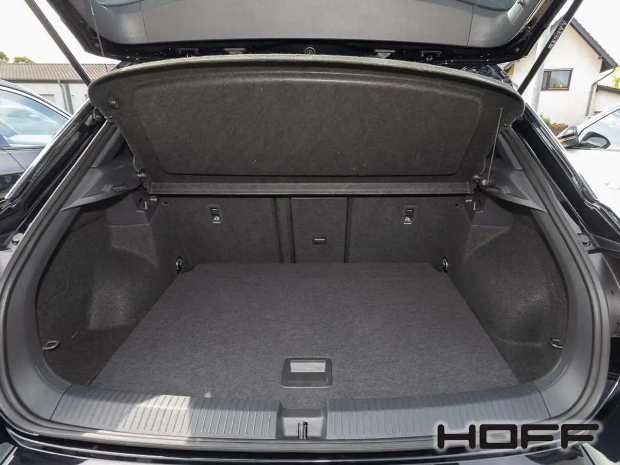 Volkswagen T-Roc 1.5 TSI DSG R-Line APP LED Sitzheizung Klima Einpa, миниатюра 12