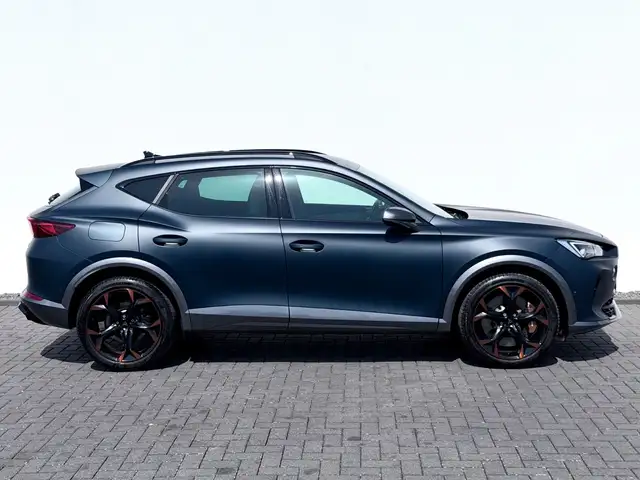 Cupra Formentor view 4