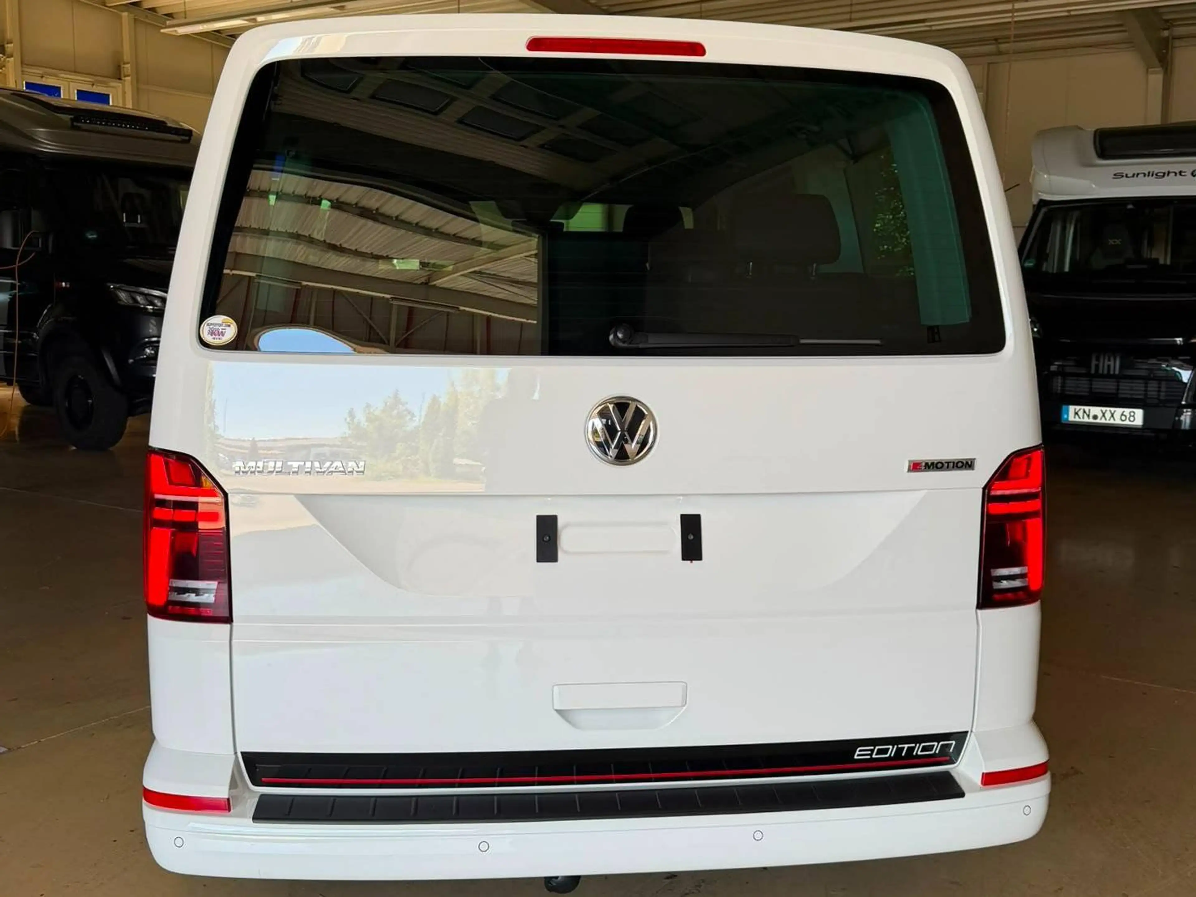 Volkswagen T6.1 Multivan Multivan Edition 4MOTION — photo 9