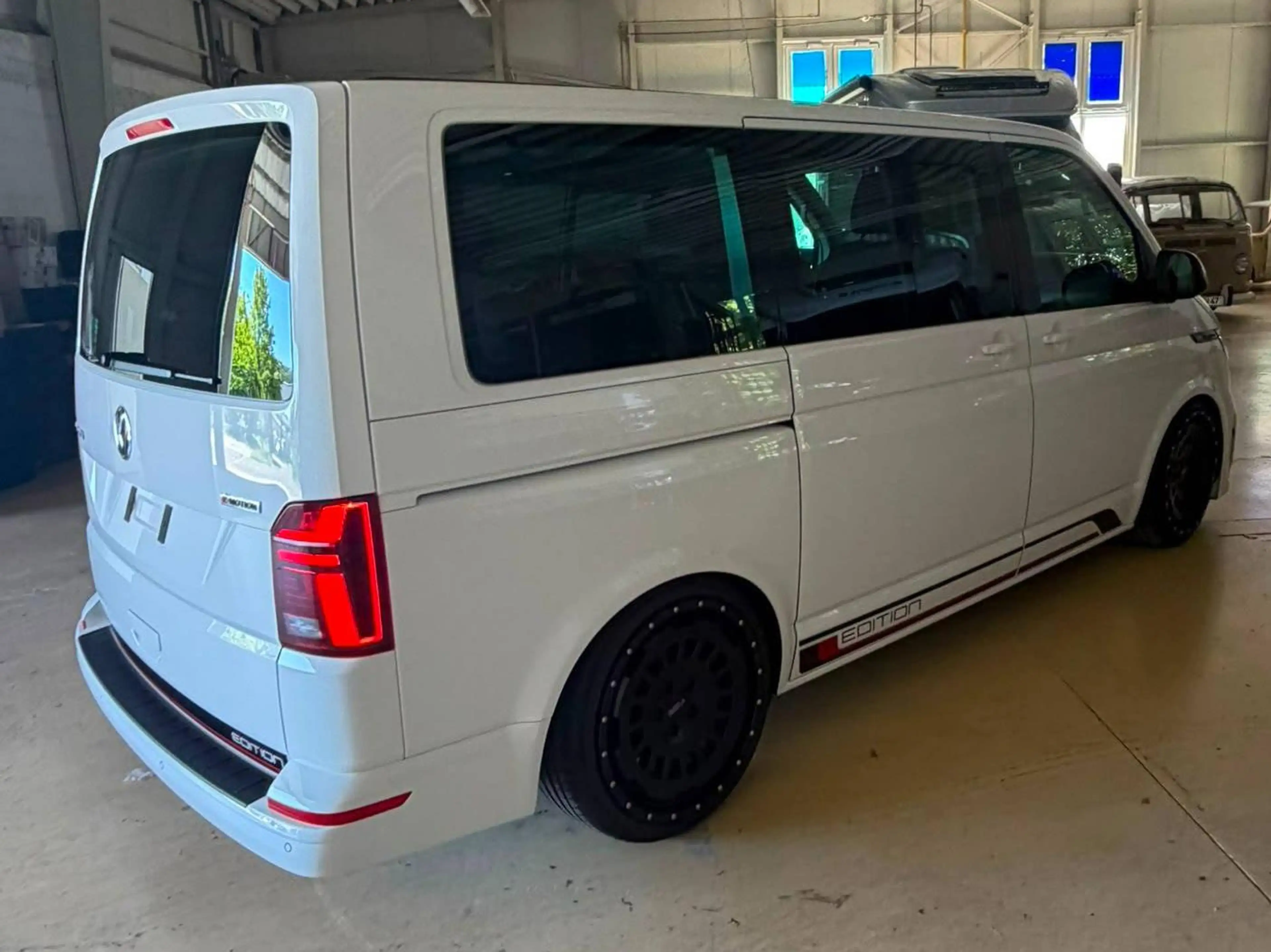Volkswagen T6.1 Multivan Multivan Edition 4MOTION — photo 7