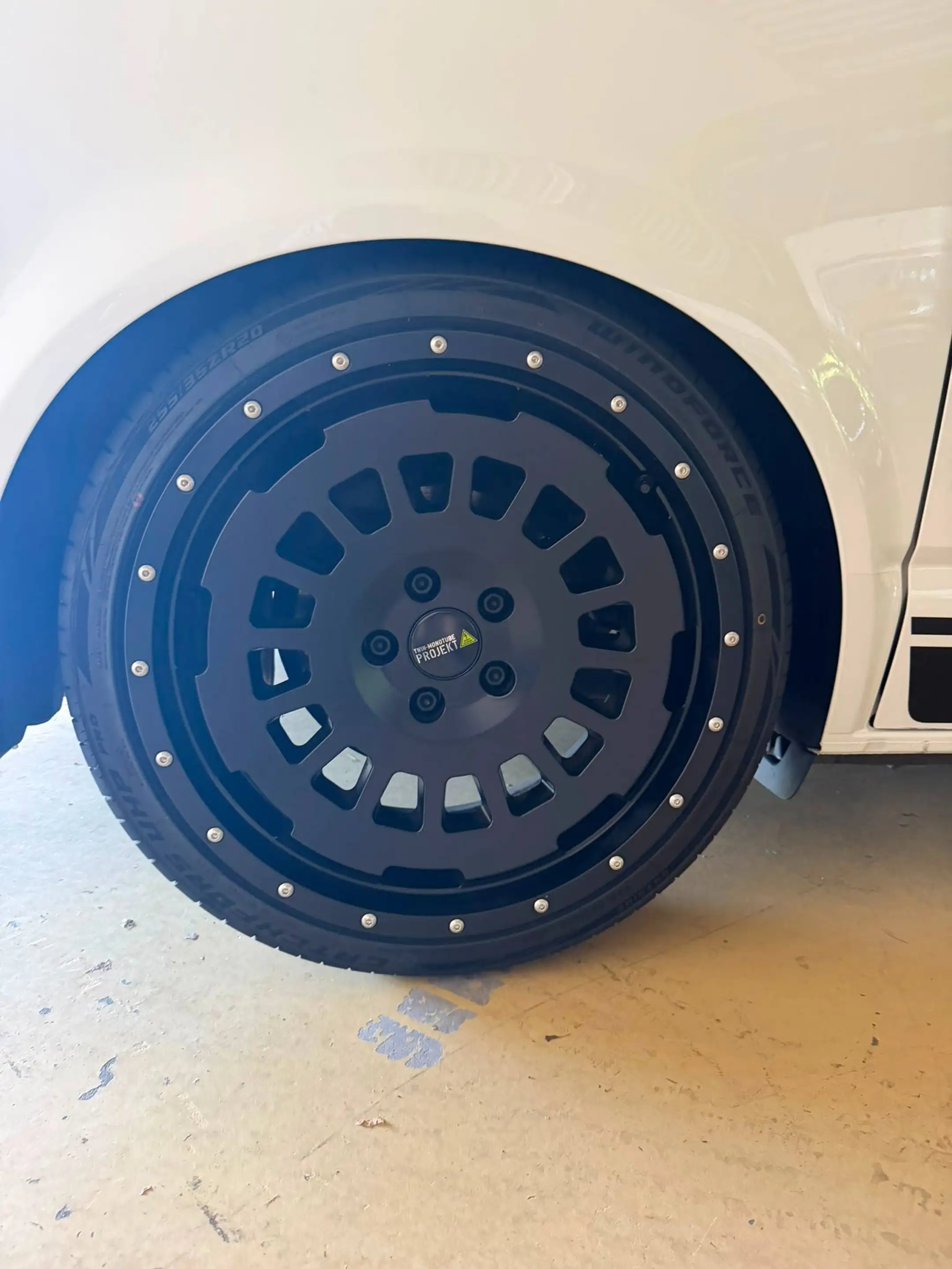 Volkswagen T6.1 Multivan Multivan Edition 4MOTION — photo 6
