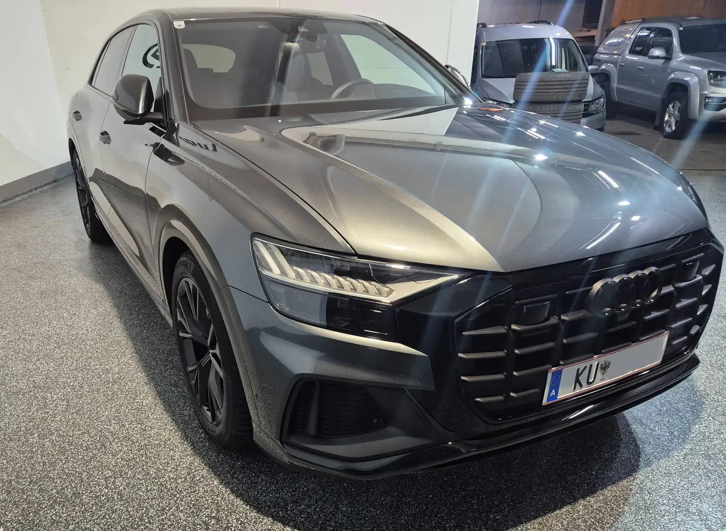Audi Q8 Q8 50 MHEV TDI quattro Tiptronic Grau - 2
