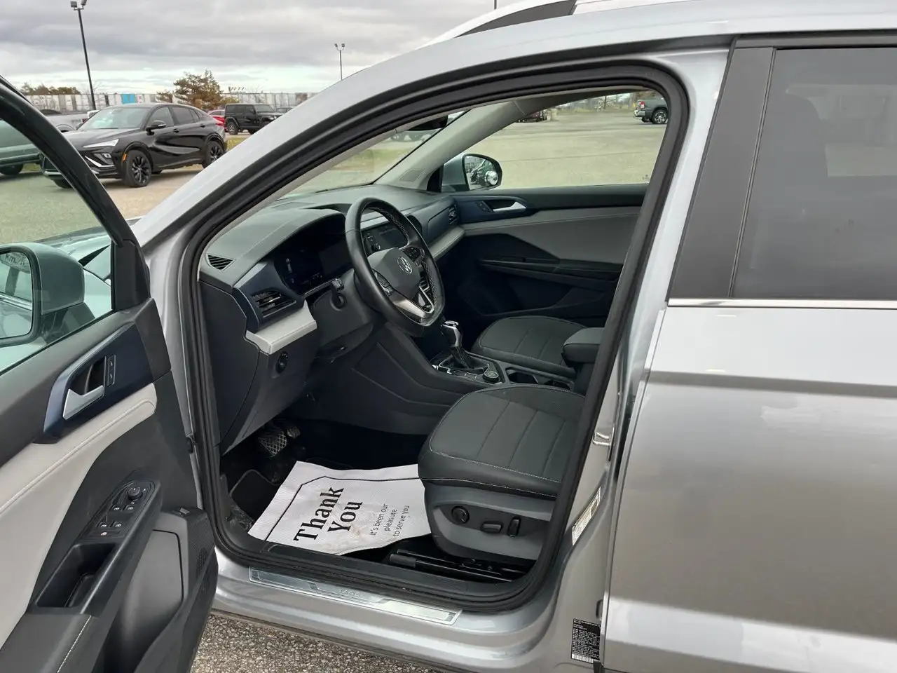 Volkswagen Taos снимка Volkswagen Taos