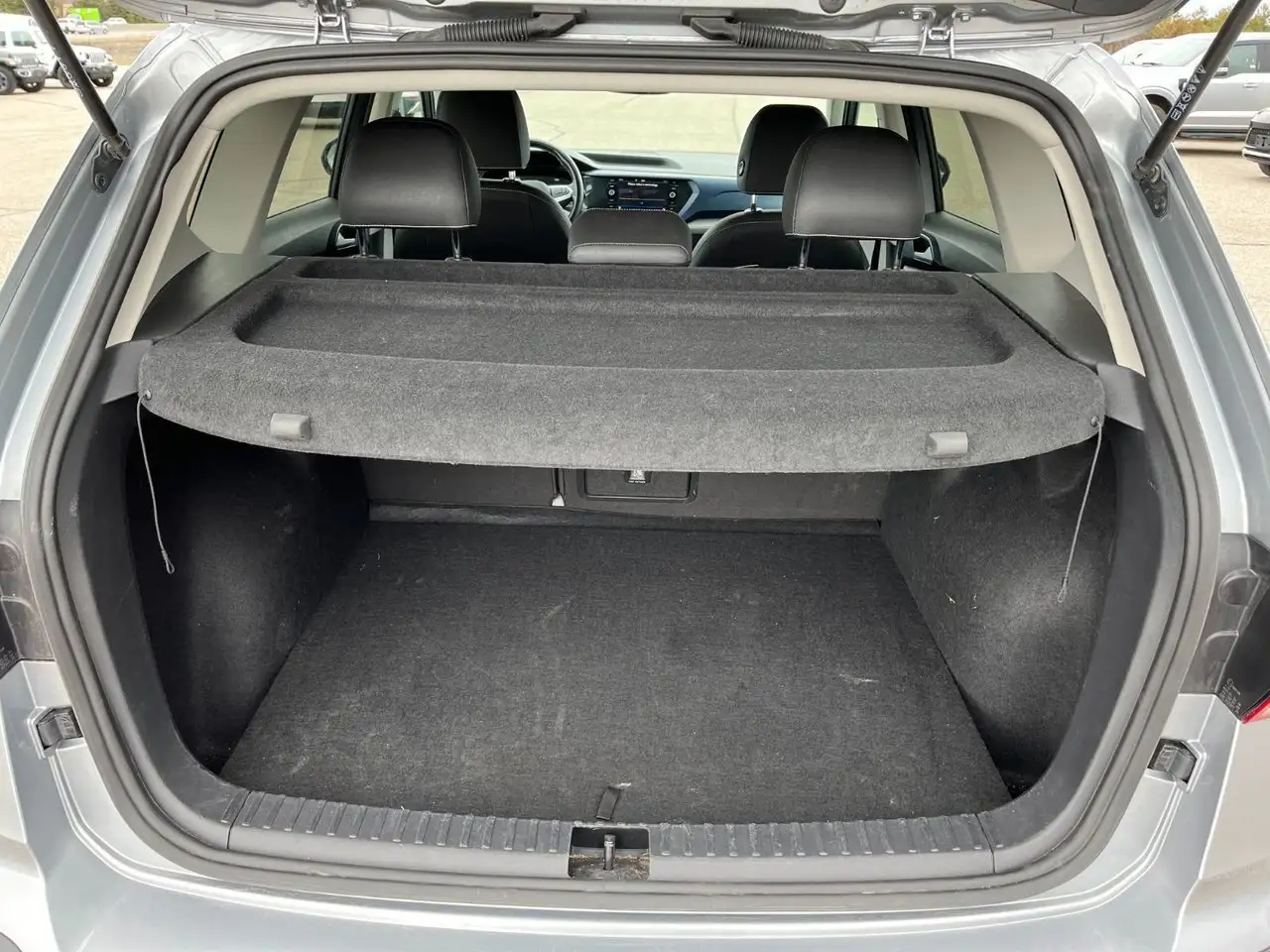 Volkswagen Taos снимка Volkswagen Taos