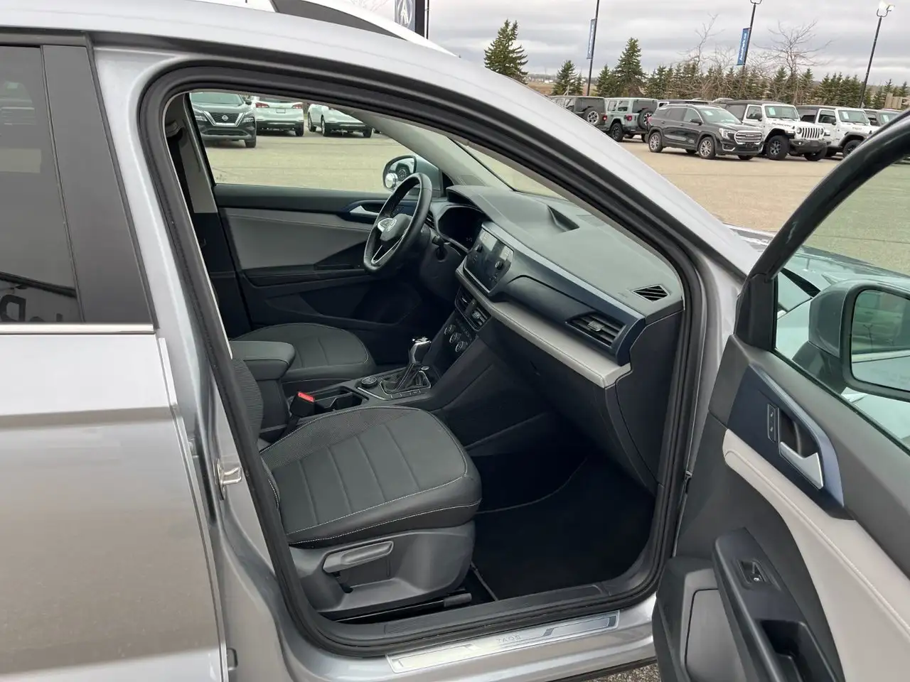Volkswagen Taos снимка Volkswagen Taos