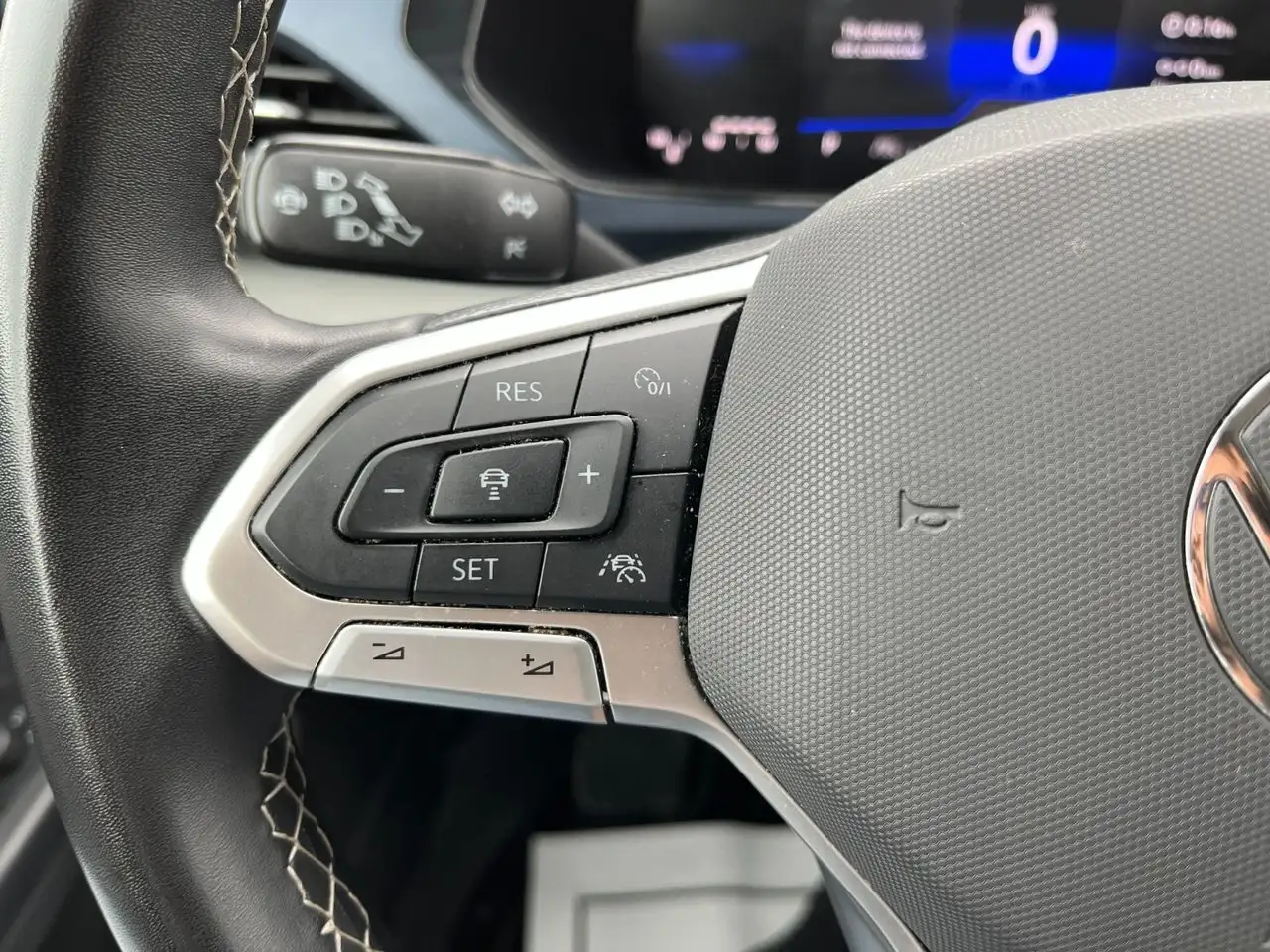 Volkswagen Taos снимка Volkswagen Taos