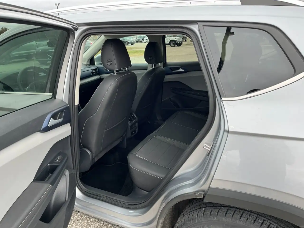 Volkswagen Taos снимка Volkswagen Taos