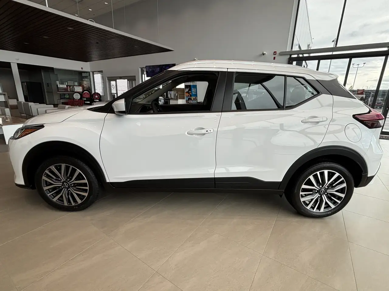 Nissan Kicks снимка Nissan Kicks