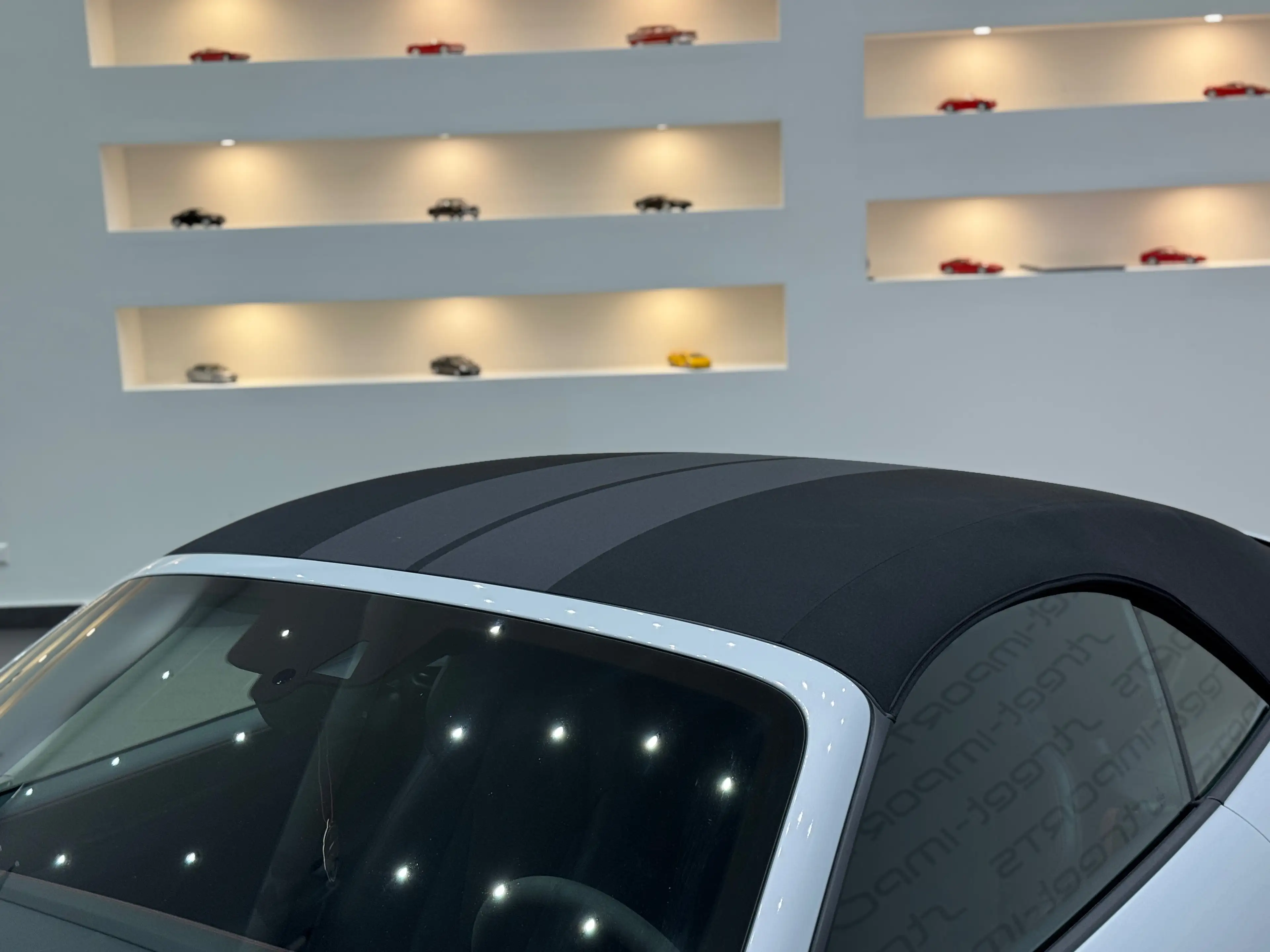 Porsche 992 Carrera 4 GTS*PorscheApproved*Matrix*RaceTex*Carbon* — photo 9