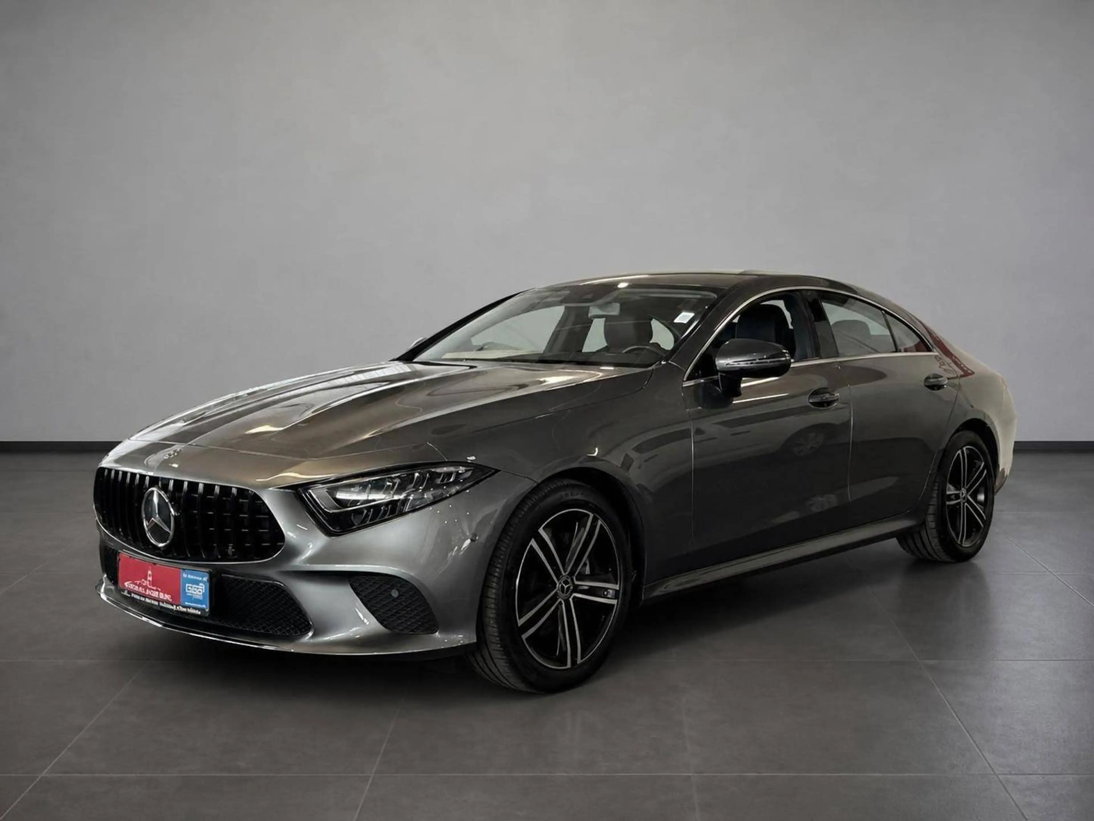 Mercedes-Benz CLS 220 *1. Hand + LED + Ambiente — photo 3