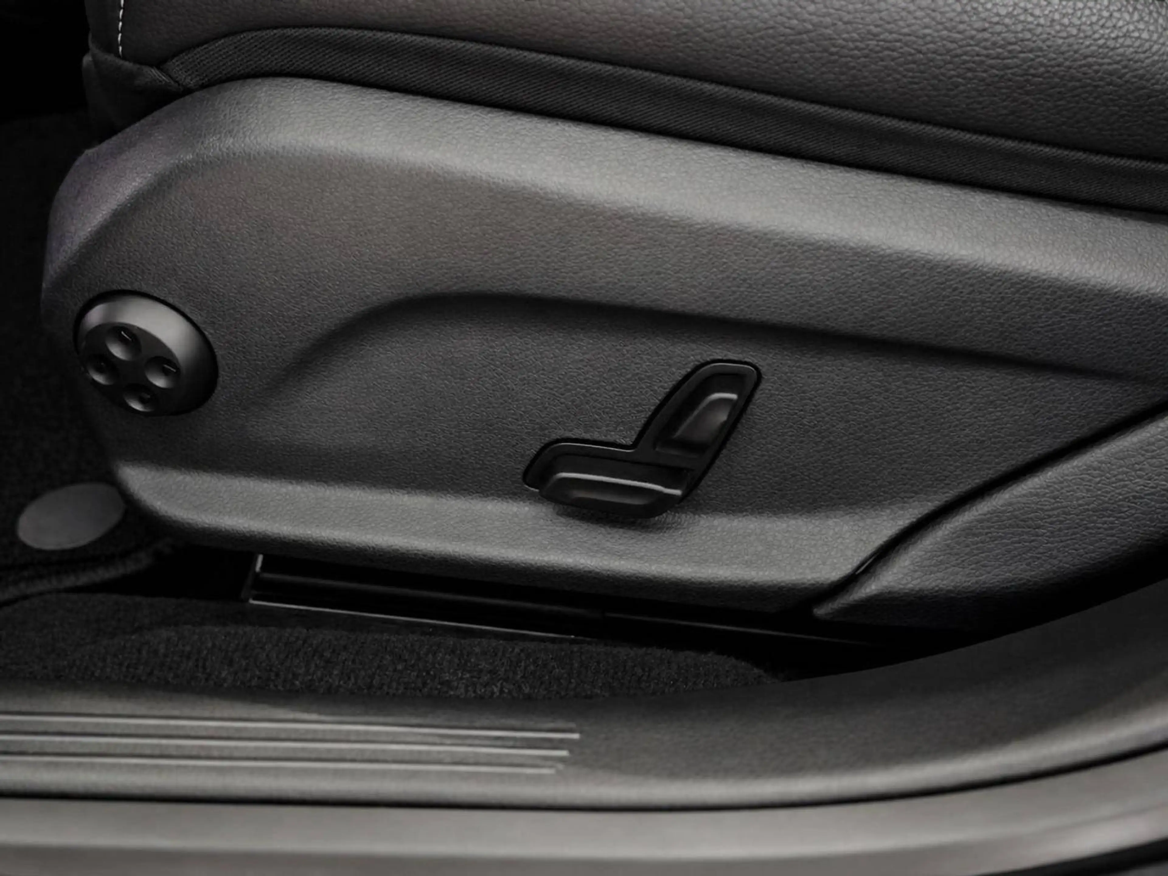 Mercedes-Benz CLS 220 *1. Hand + LED + Ambiente — photo 10
