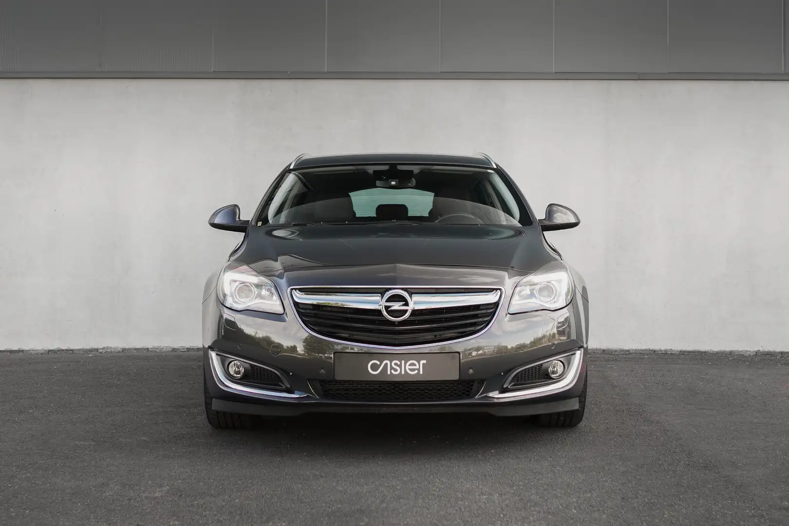 Opel Insignia 1.6 Sports Tourer l Leather l Camera l Blind Spot Grijs - 2