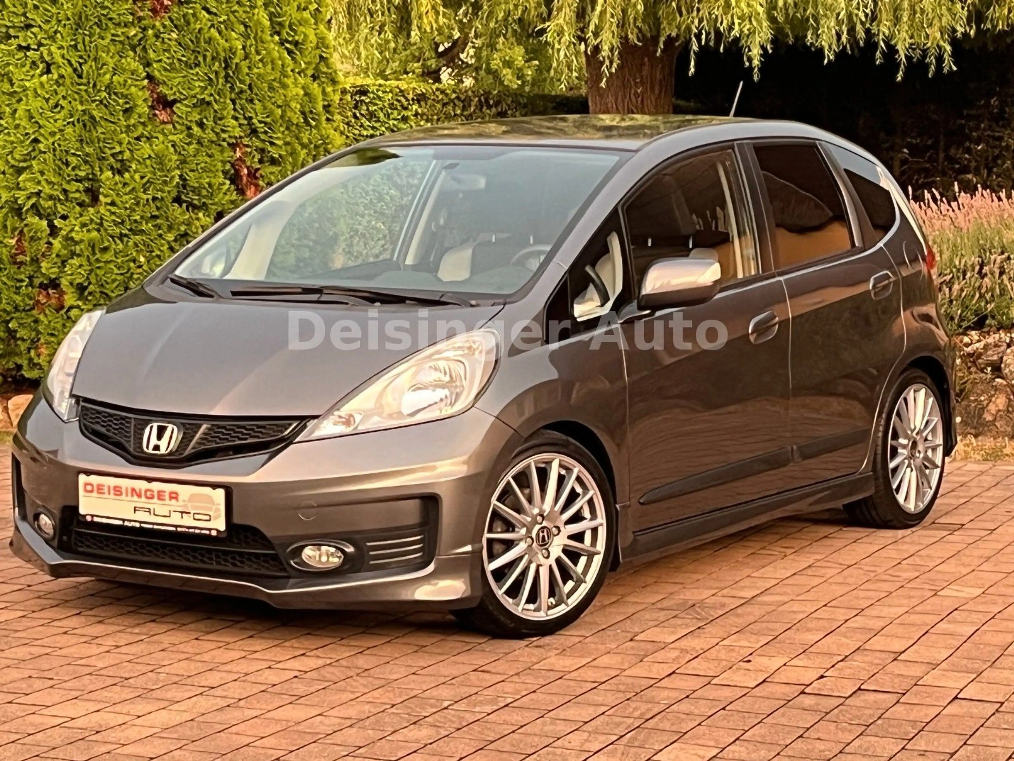 Honda Jazz 1.4 Si   17*Aluräder und Tieferlegung