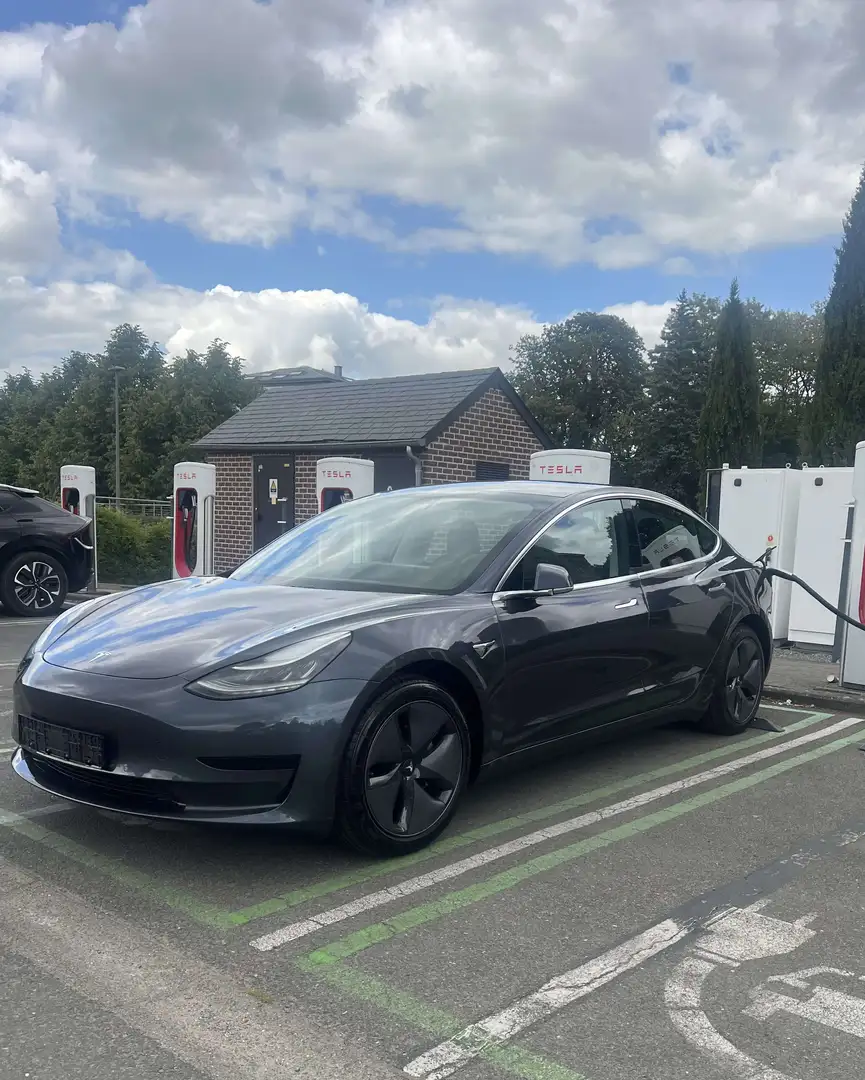 Tesla Model 3 44 kWh Standard Plus - 2