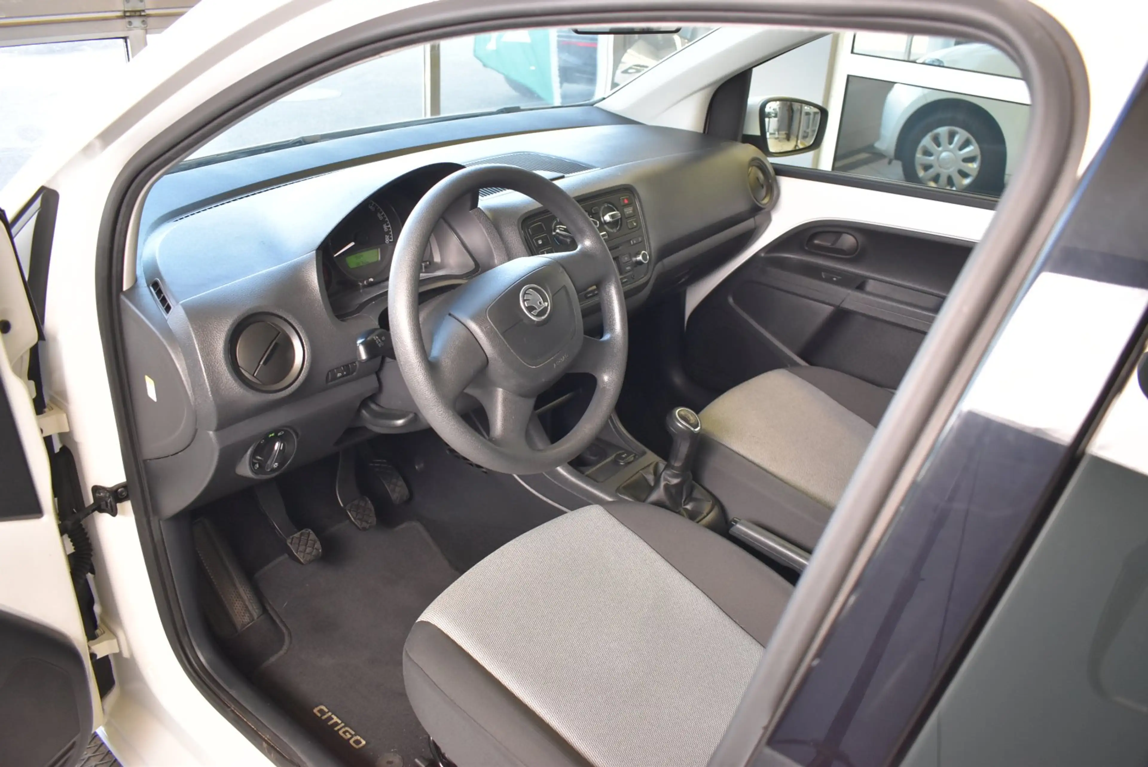 Skoda Citigo 1.0 Ambition SHZ*Klimaanlage*5-Türer — photo 13