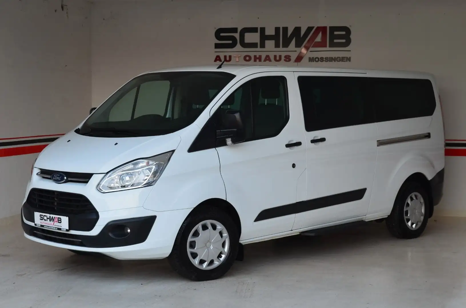 Ford Tourneo Custom 310 L2 Trend | 9-Sitzer | AHK Weiß - 1