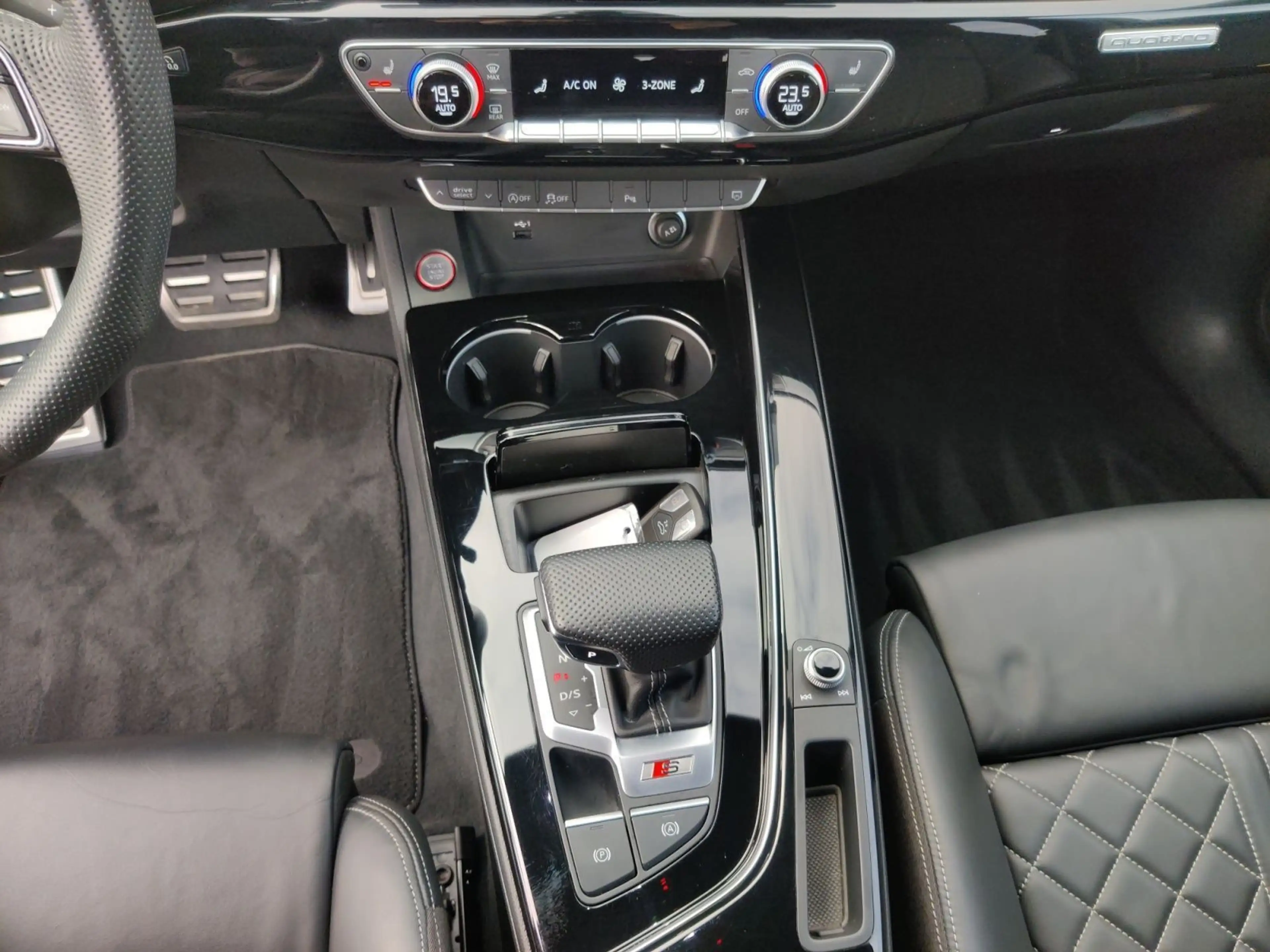 Audi S4 55 TDI q. Tiptr. AHK, S-Sportsitze, B&O — photo 13