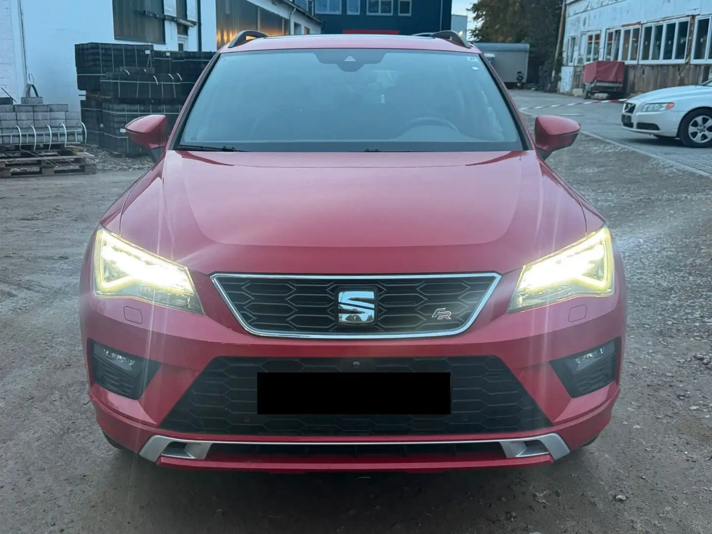 SEAT Ateca FR 4Drive 1HD PANO 360°CAM AHK Rouge - 2