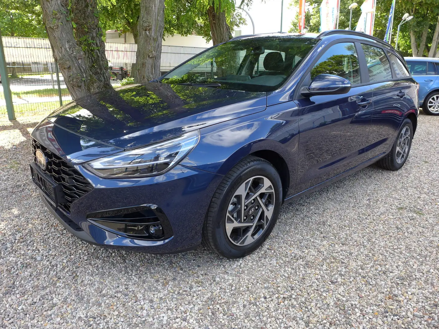 Hyundai i30 Kombi 1.0 T-GDI Advantage Facelift LED Blau - 1