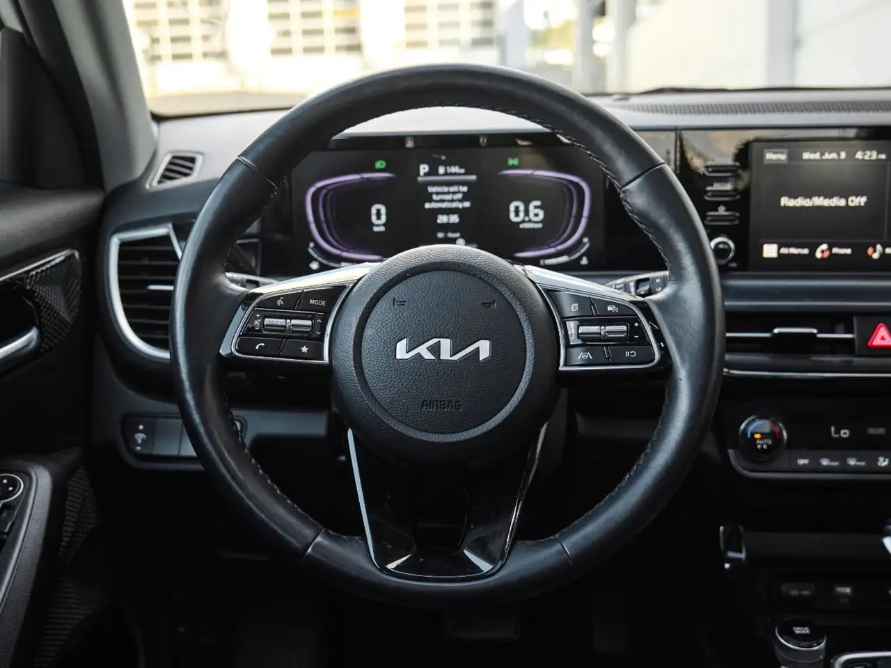 Kia Seltos photo Kia Seltos