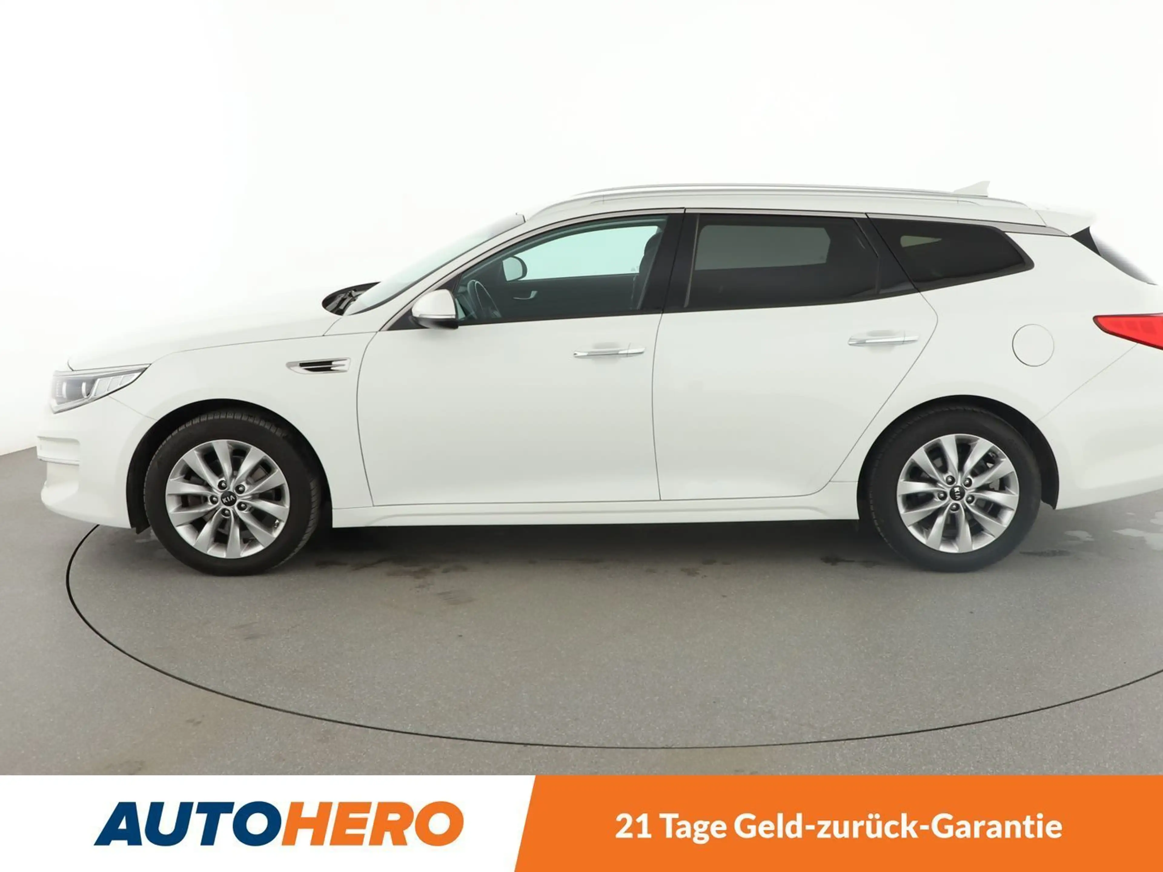 Kia Optima 1.7 CRDi Vision Aut*NAVI*TEMPO*CAM*PDC*SHZ* — photo 3