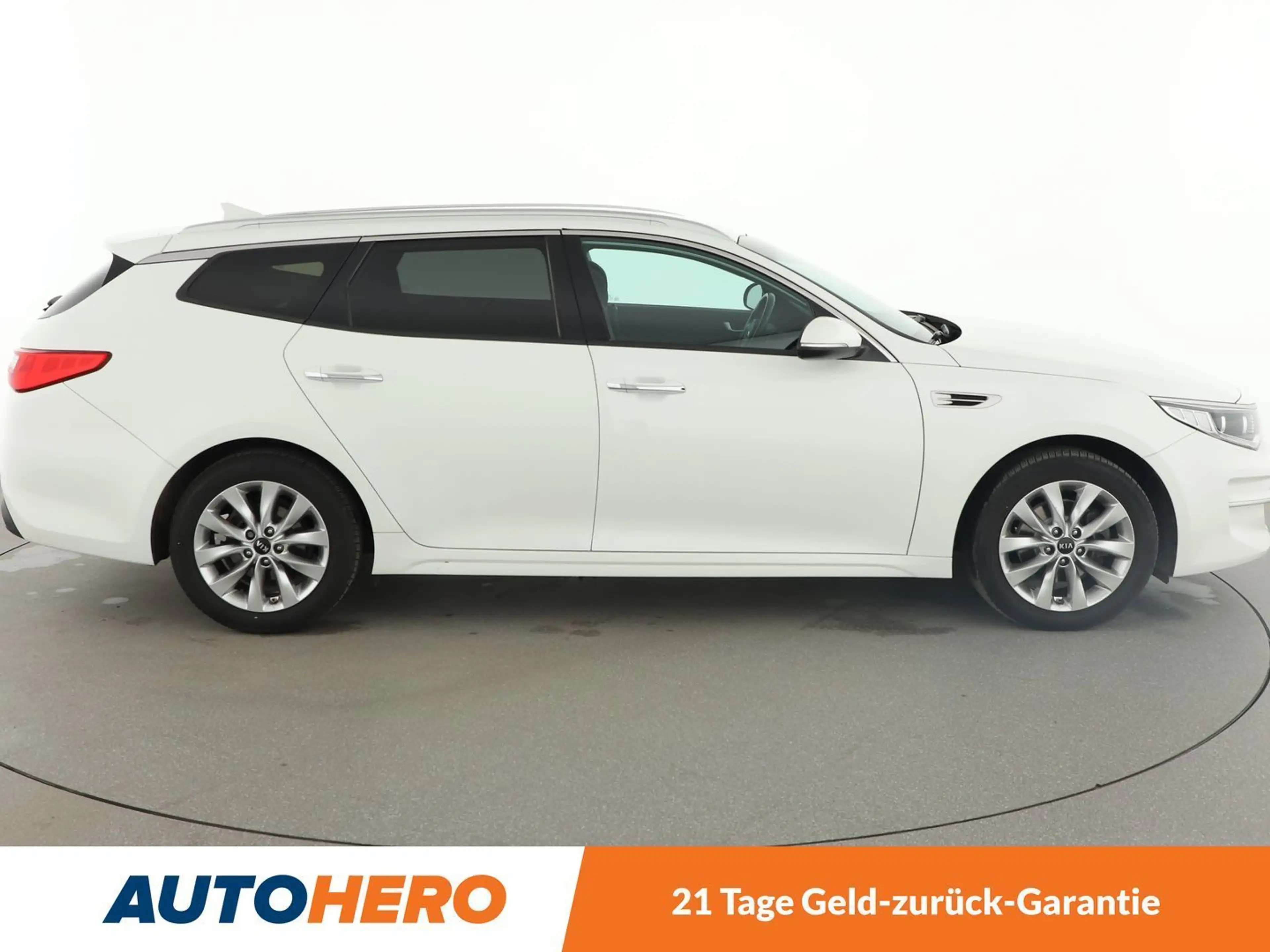 Kia Optima 1.7 CRDi Vision Aut*NAVI*TEMPO*CAM*PDC*SHZ* — photo 7