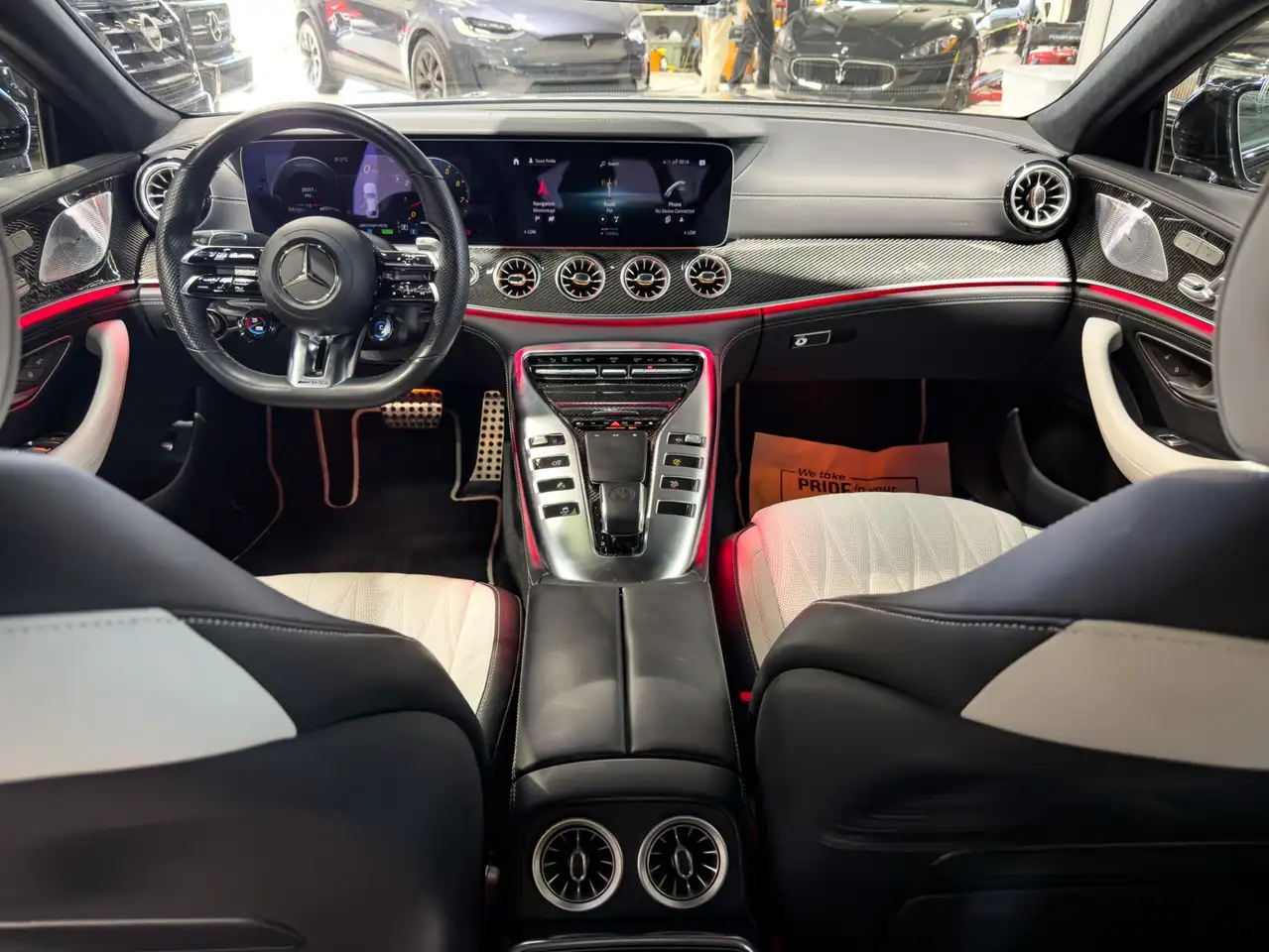 Mercedes-Benz AMG GT снимка Mercedes-Benz AMG GT