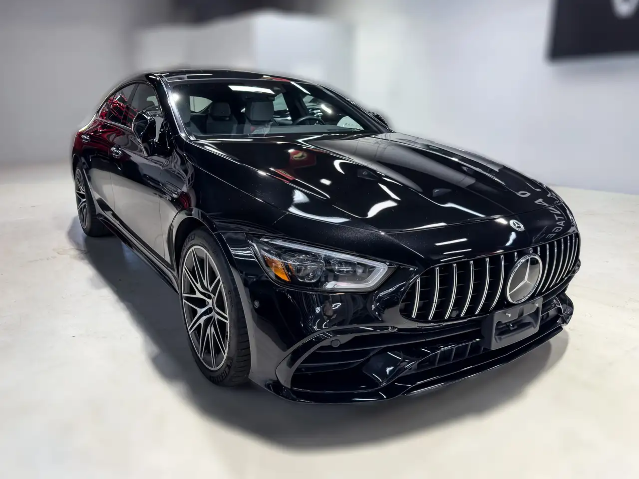 Mercedes-Benz AMG GT снимка Mercedes-Benz AMG GT
