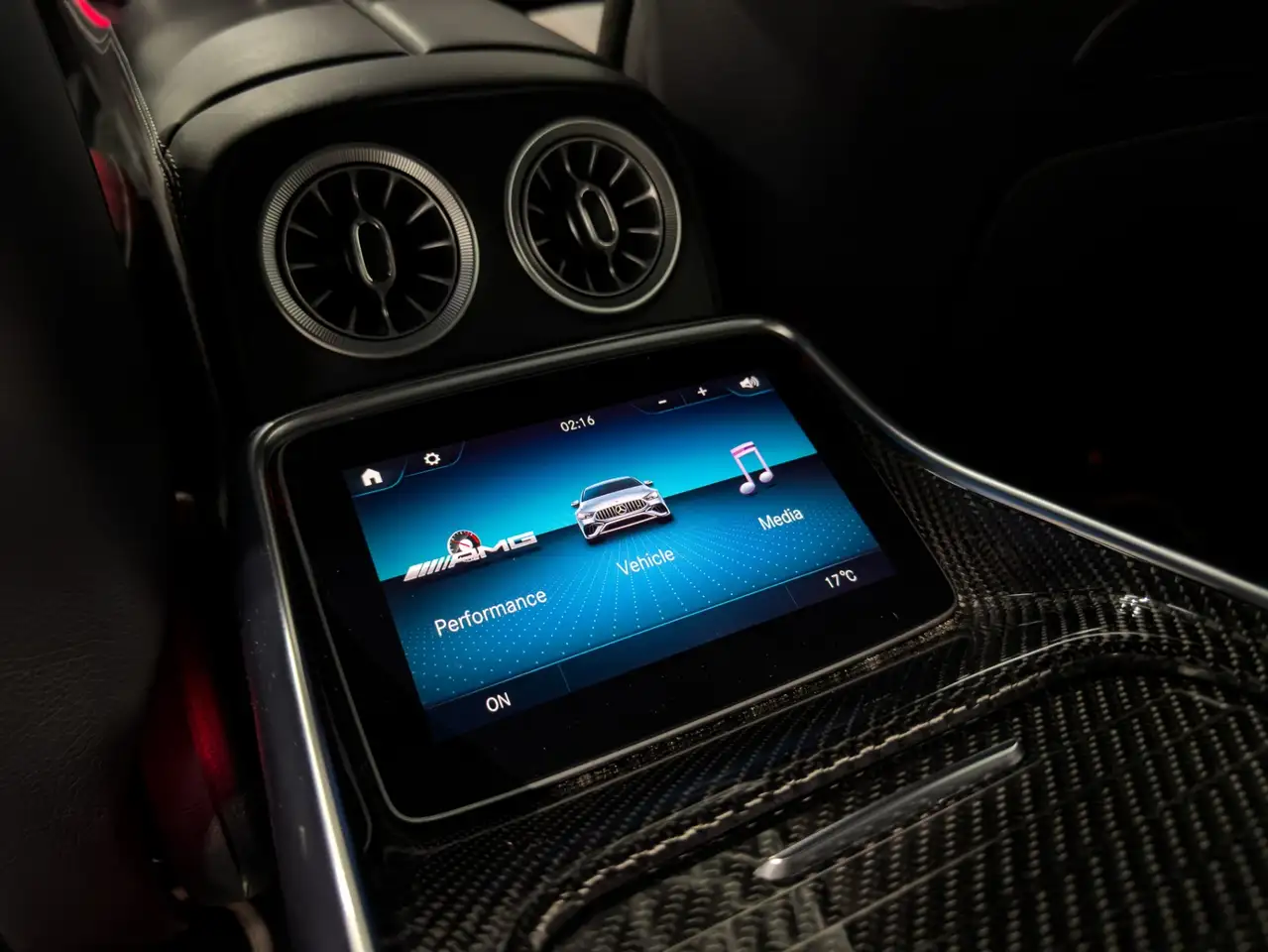 Mercedes-Benz AMG GT снимка Mercedes-Benz AMG GT