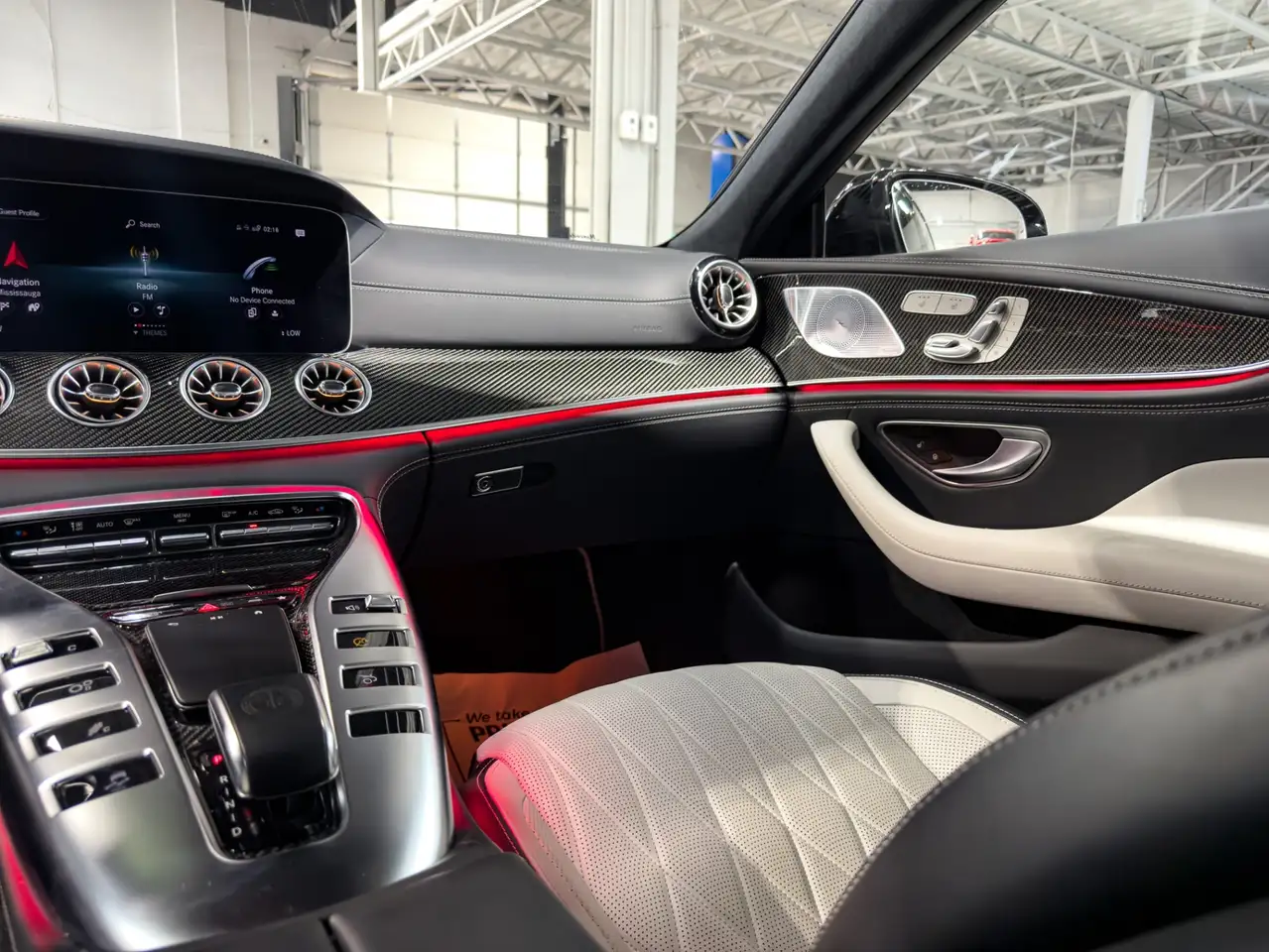 Mercedes-Benz AMG GT снимка Mercedes-Benz AMG GT