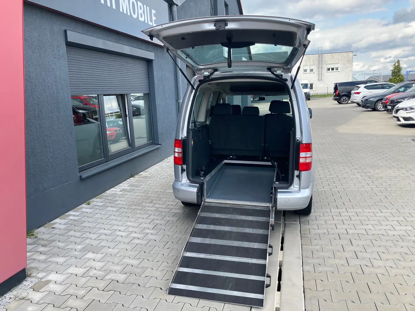 Volkswagen Caddy Maxi Comfortline Silber - 1