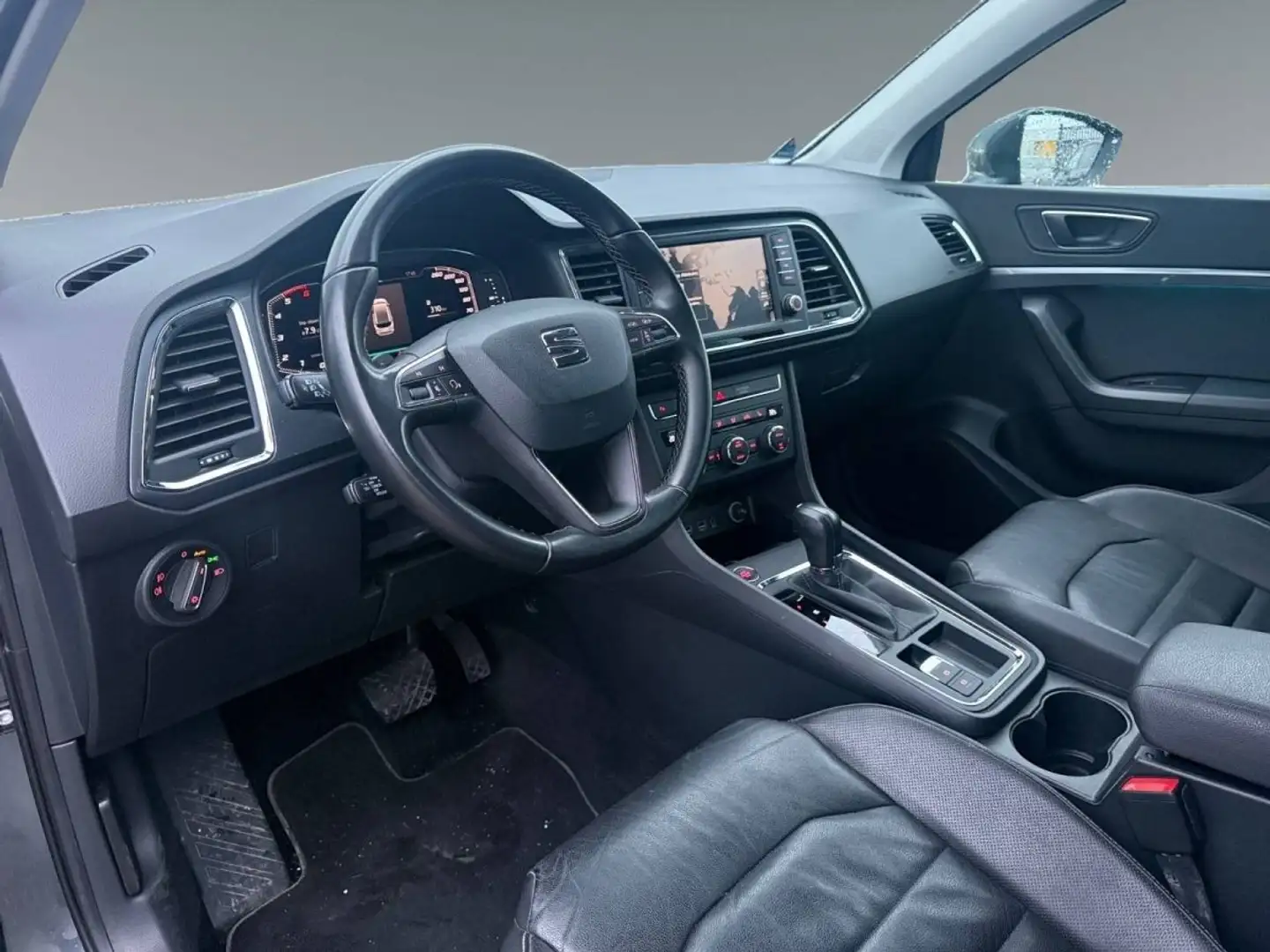 SEAT Ateca 1.6 TDI 115ch Start&Stop Urban Advanced Ecomotive DSG Euro6d-T Grau - 2