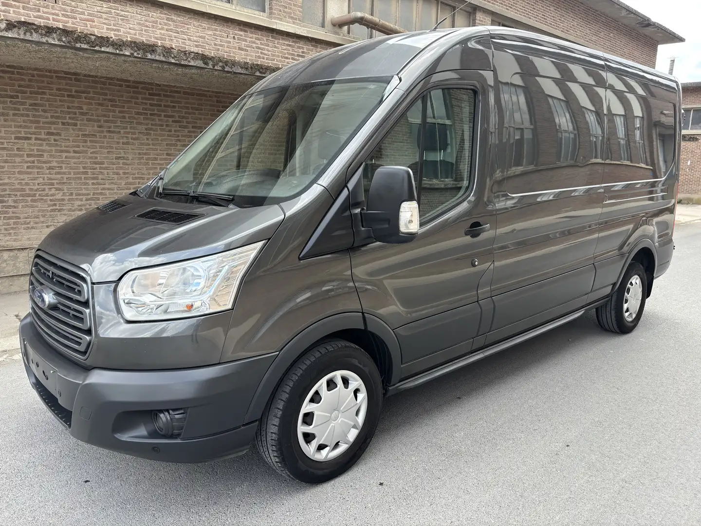 Ford Transit Euro6 de 2018 L2 H2 boîte automatique - 1