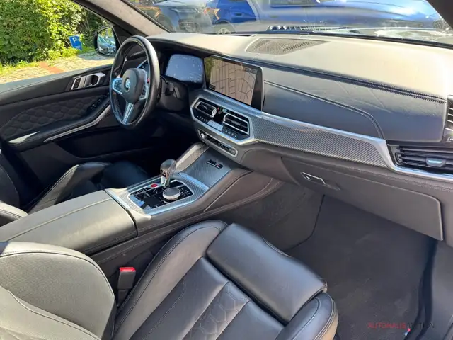 BMW X5 M view 14