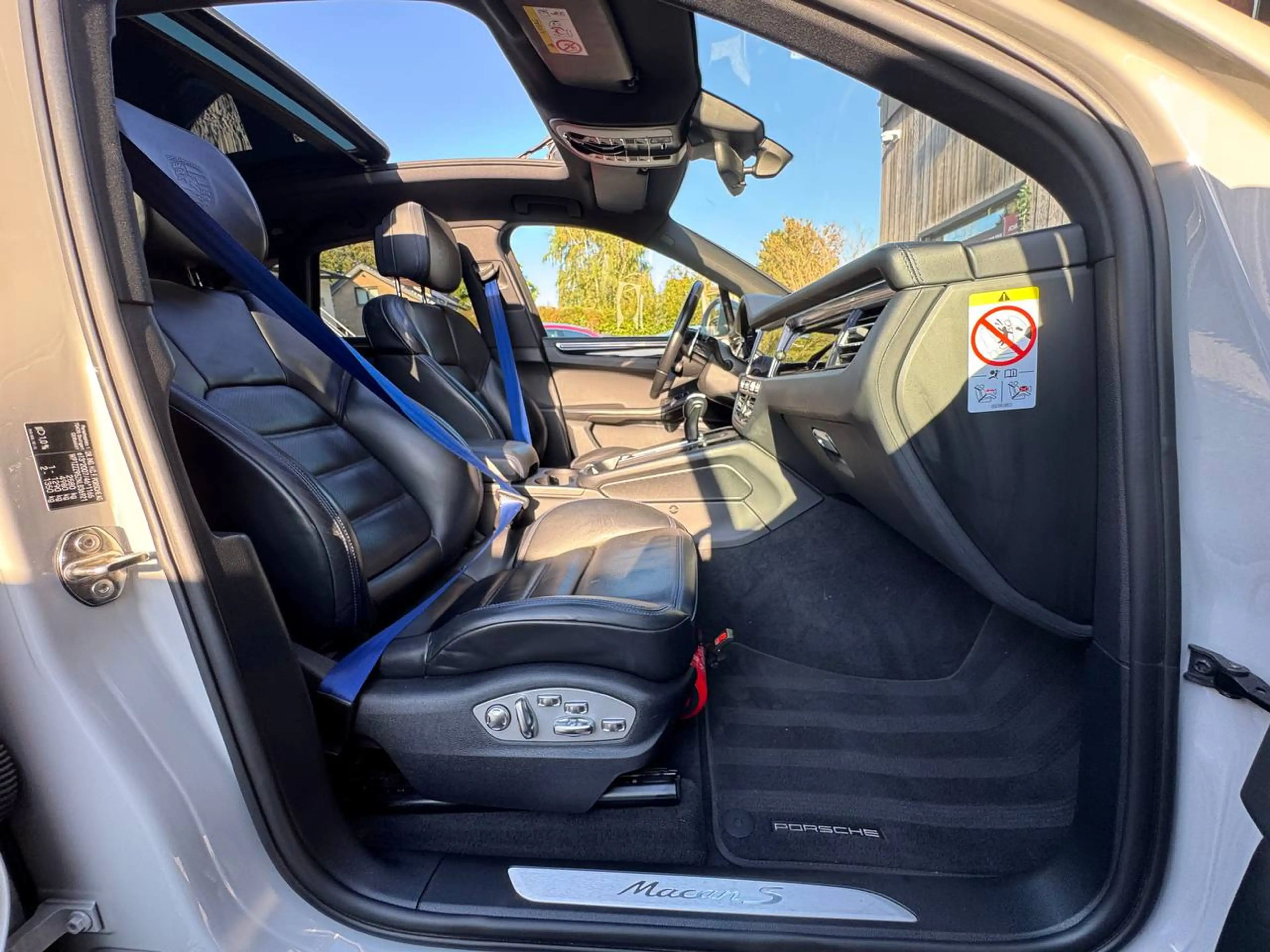 Porsche Macan Macan S 2.9 V6 BiTurbo *1ER PROP + CARNET + CAM 360** Dépôt-Vente — photo 11