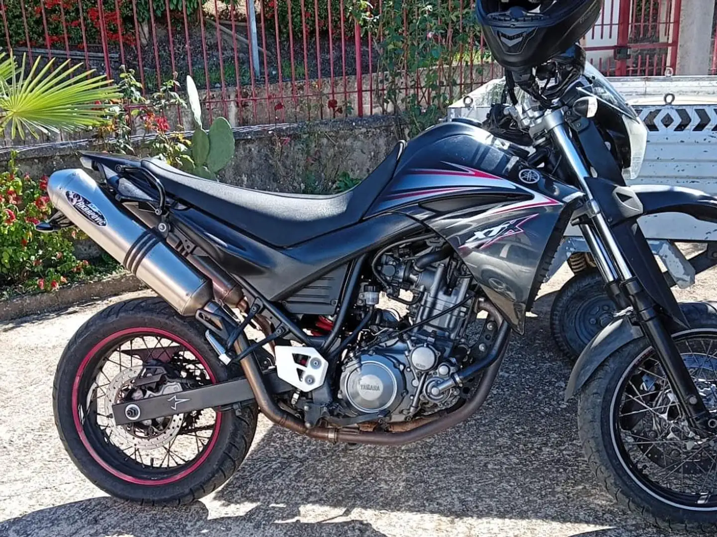 Yamaha XT 660 Motard Černá - 1