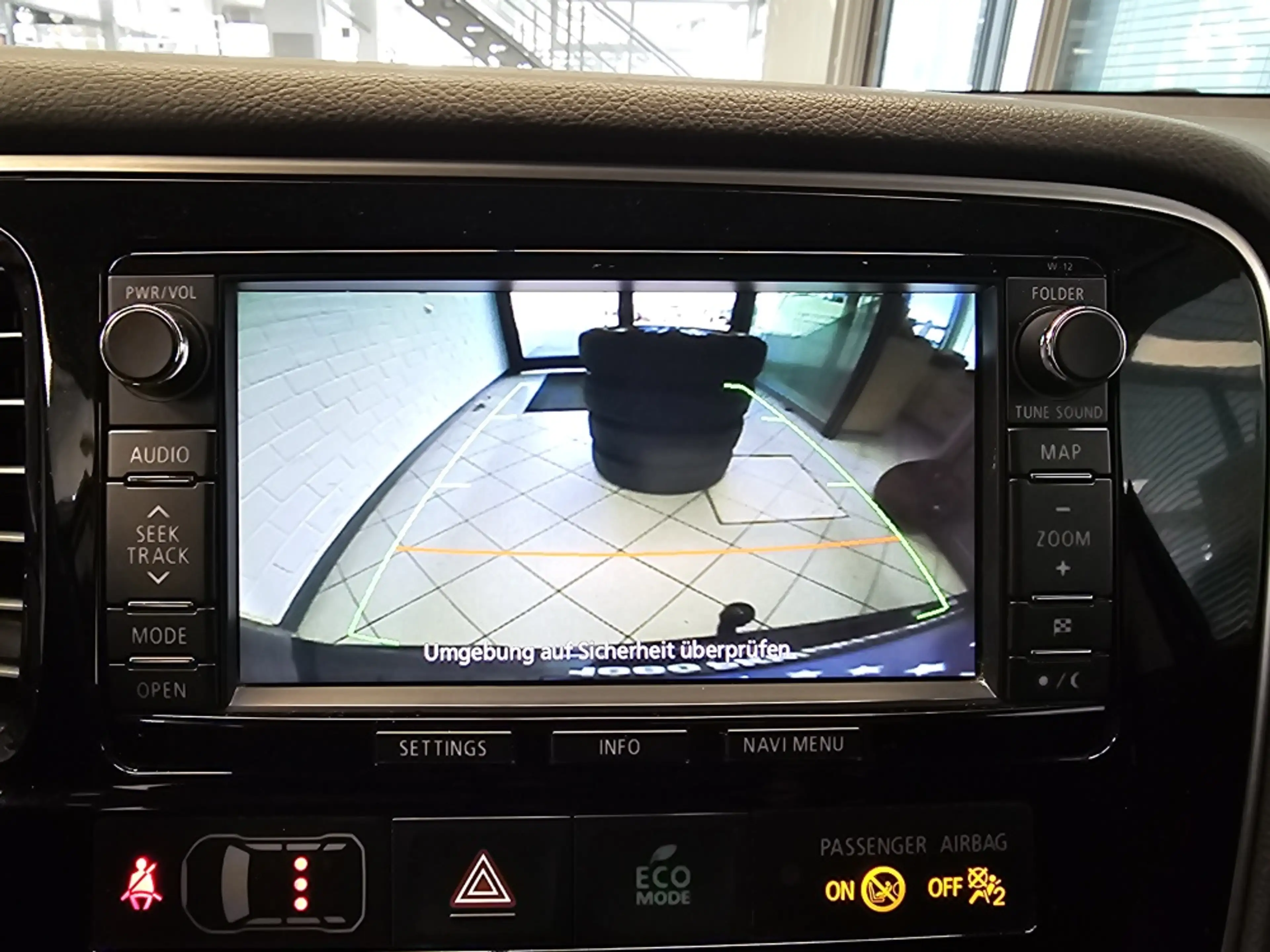 Mitsubishi Outlander AHK,Allrad,Kamera,PDC,Navigation — photo 13