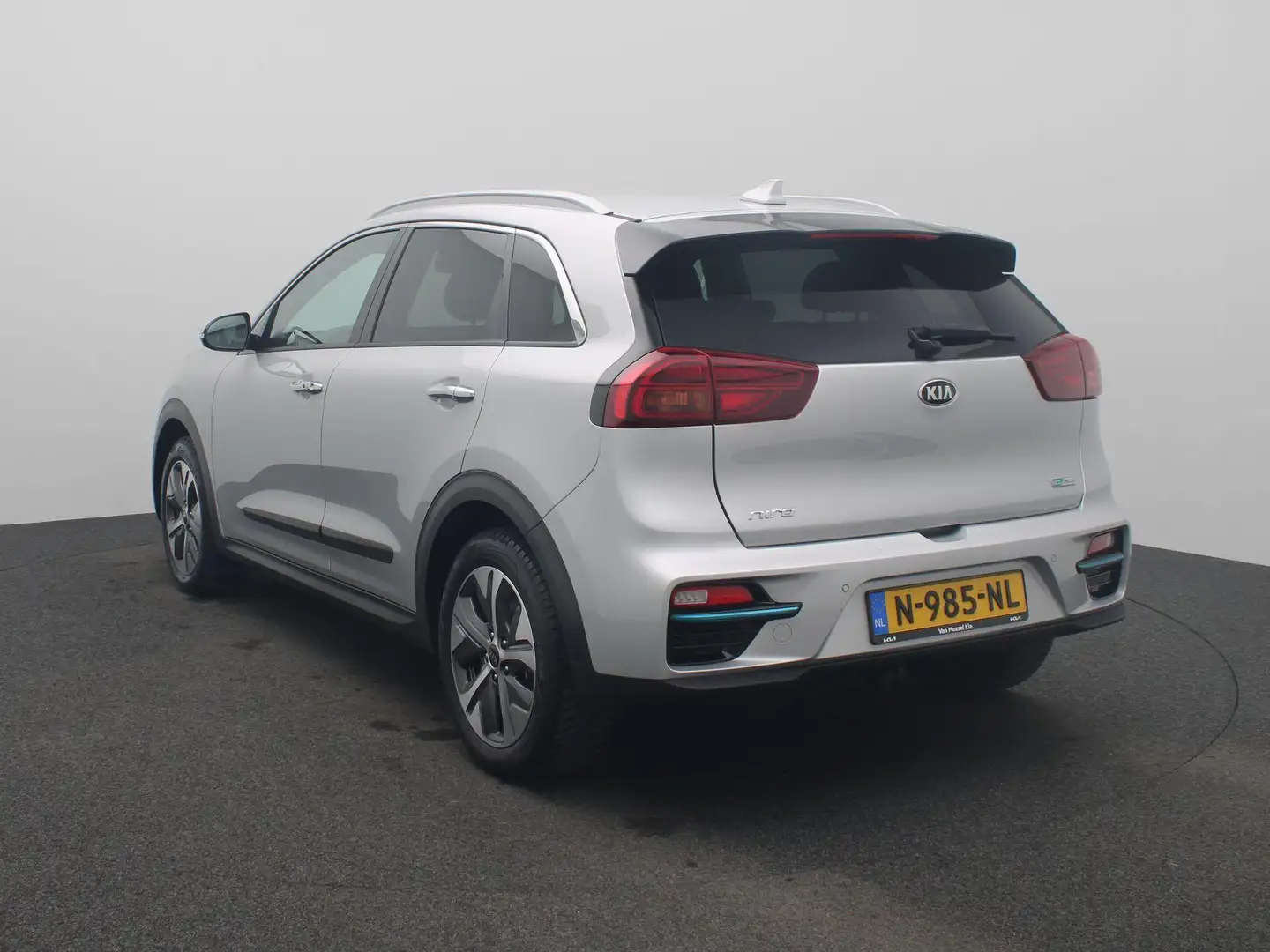 Kia e-Niro DynamicPlusLine 64 kWh | Navigatie | Climate Contr Gris - 2