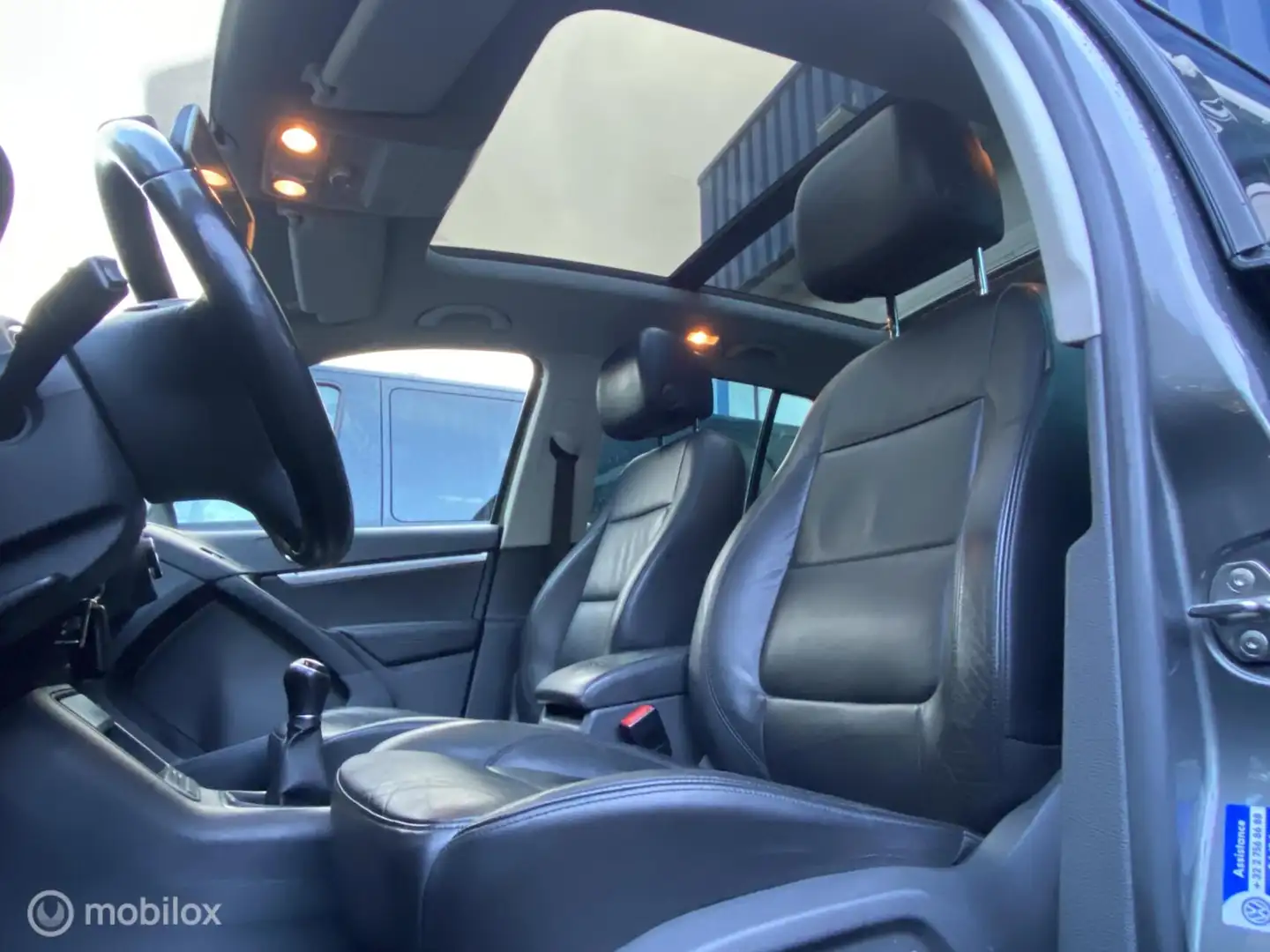 Volkswagen Tiguan 2.0 TDI Sport&Style ECC LEDER PANO CRUISE NAVI PDC Grijs - 2