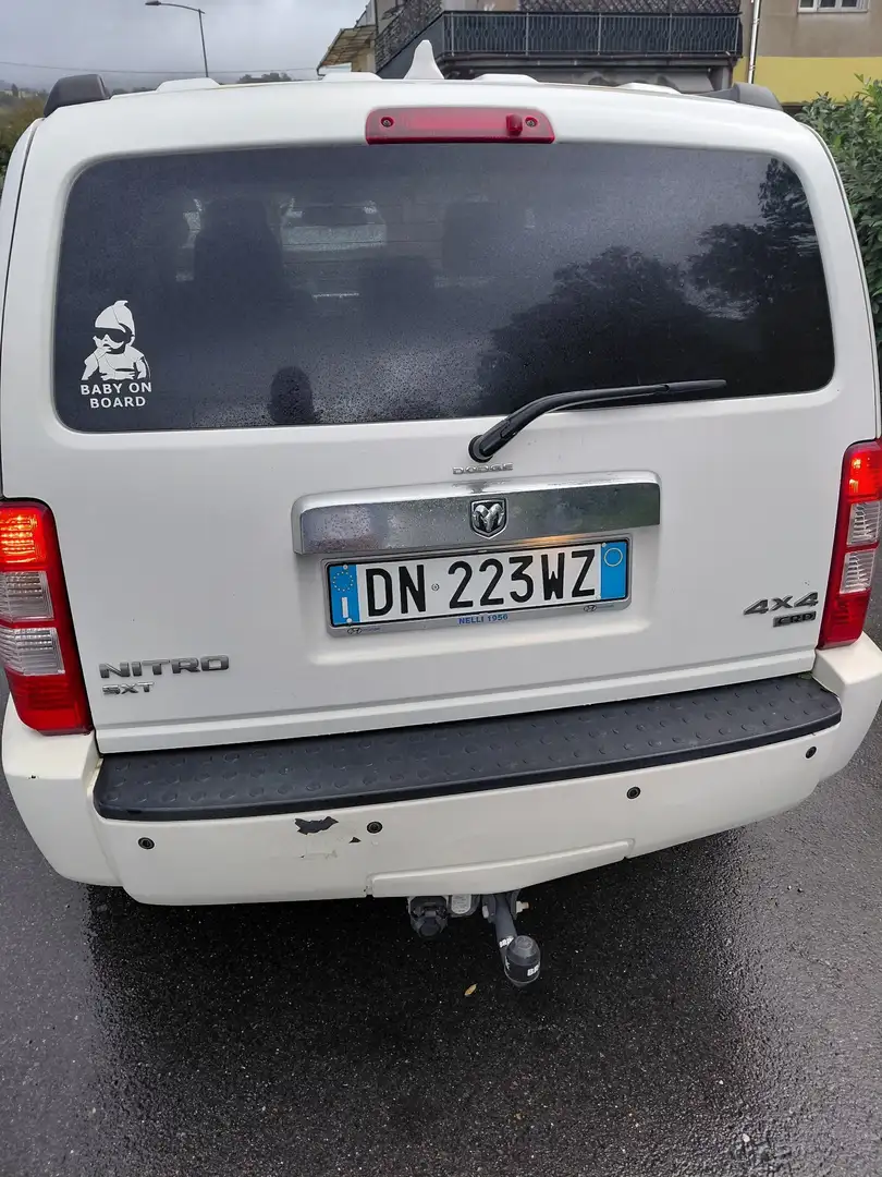 Dodge Nitro 2.8 L4 crd 16v SE 4wd auto dpf - 2