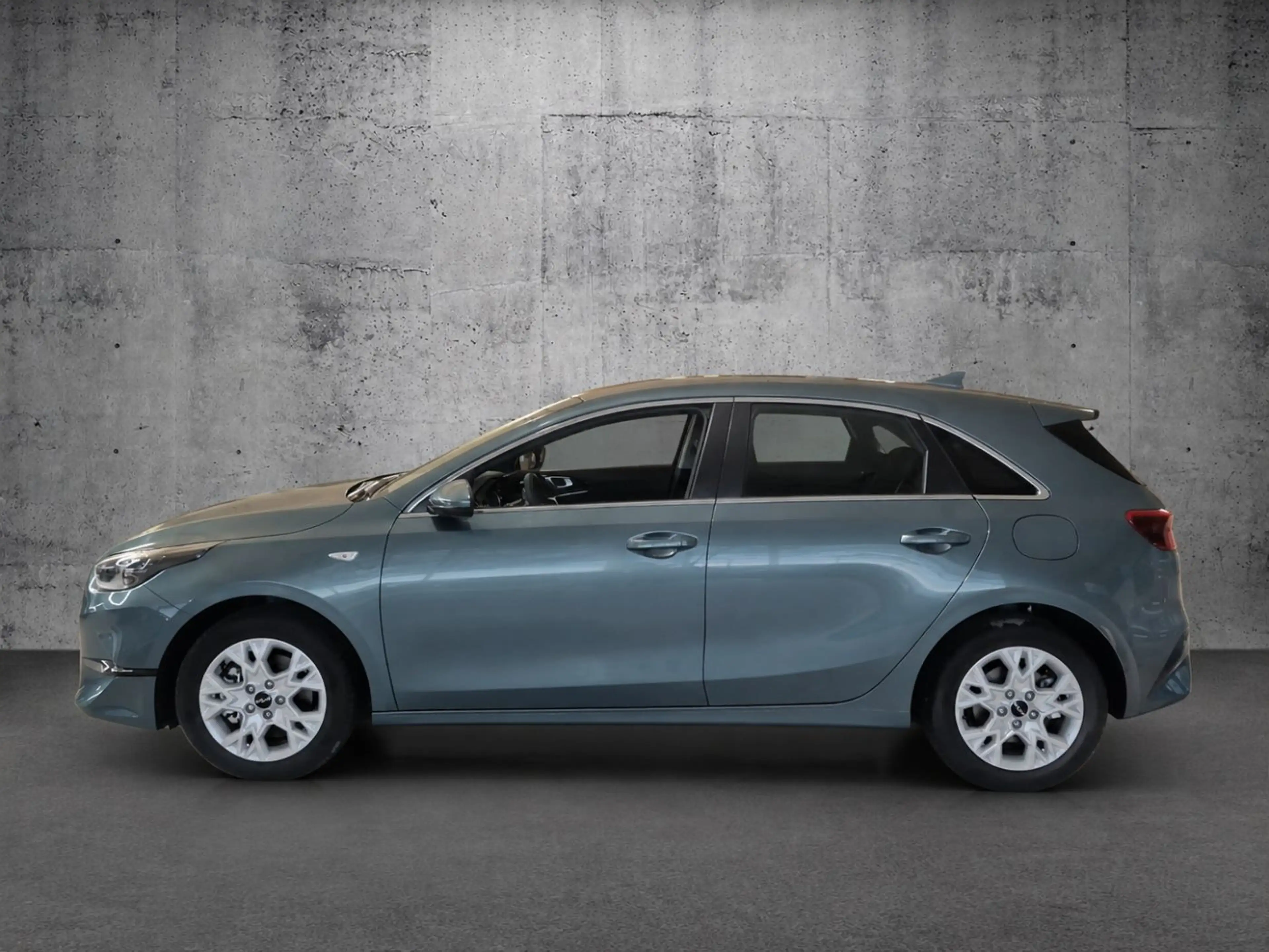 Kia Ceed / cee'd CEED 1.5T DCT VISION KOMF+ AHK NAVI KAMERA PDC — photo 3