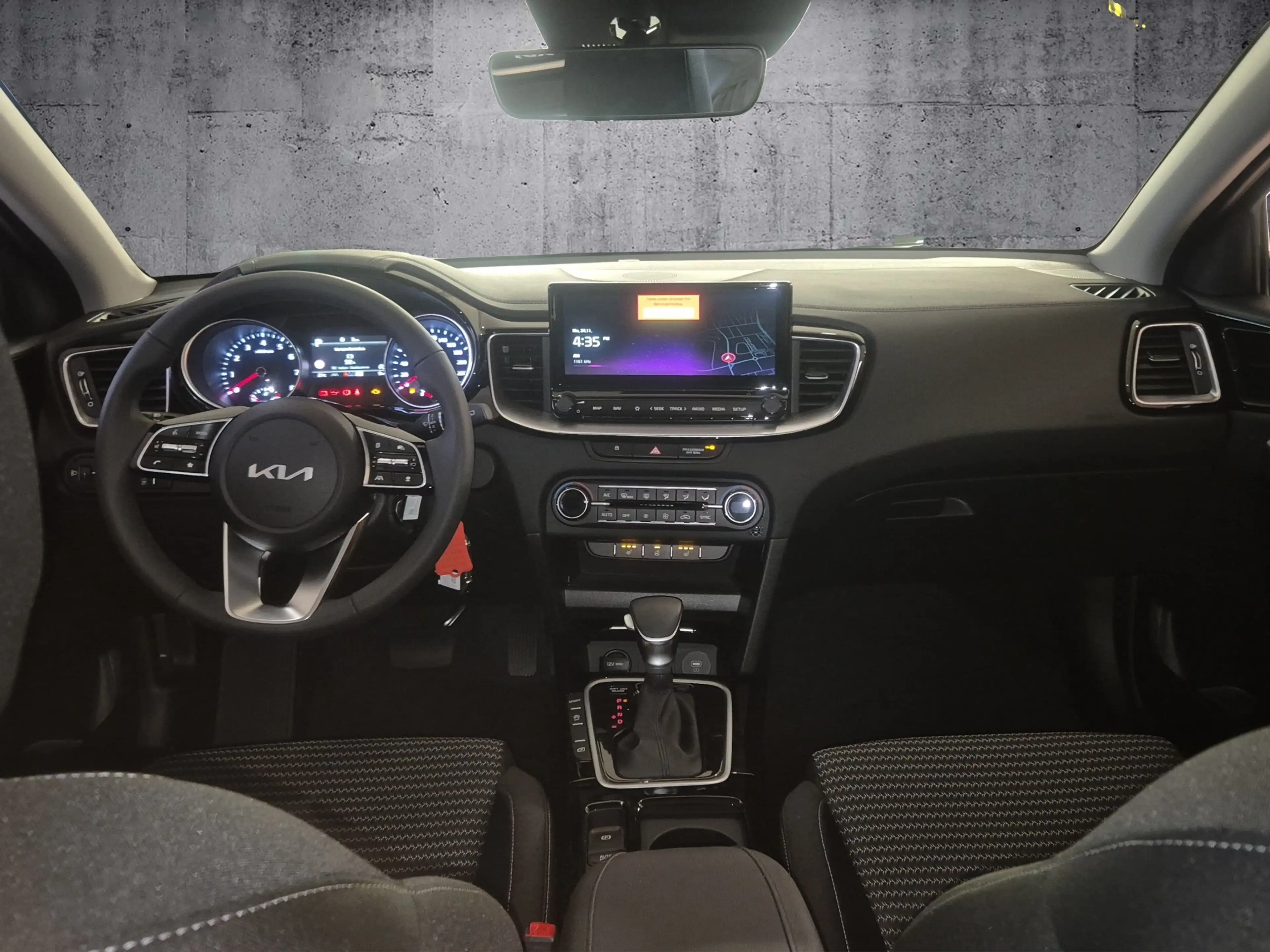 Kia Ceed / cee'd CEED 1.5T DCT VISION KOMF+ AHK NAVI KAMERA PDC — photo 10