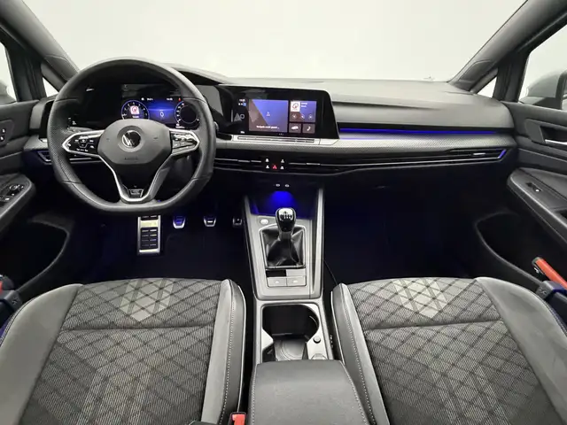 Volkswagen Golf view 2