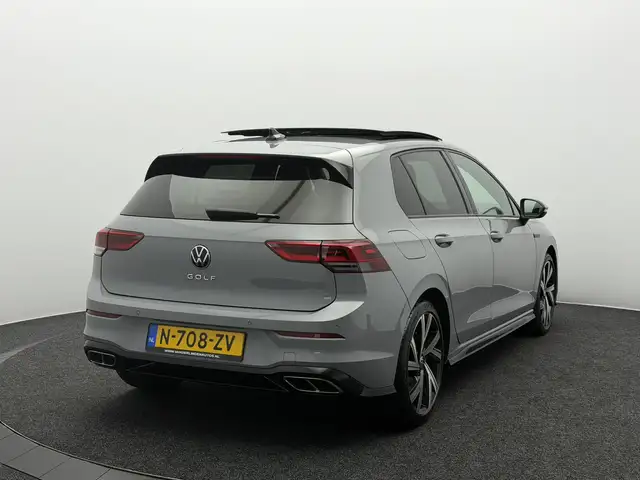 Volkswagen Golf view 3
