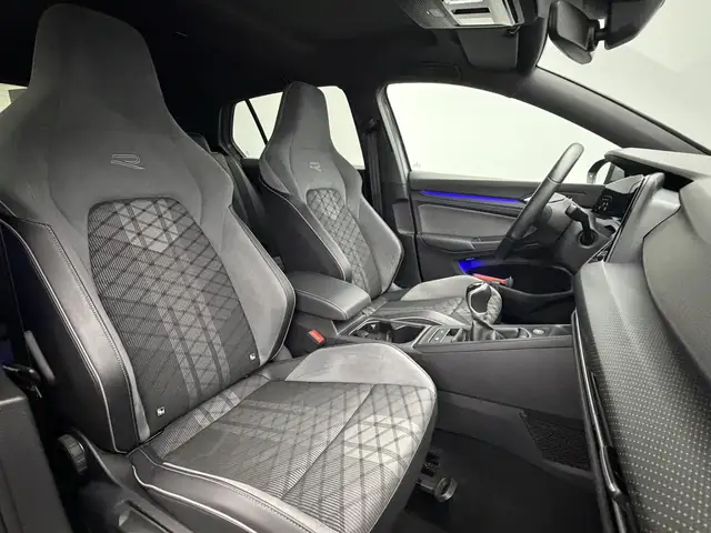 Volkswagen Golf view 7