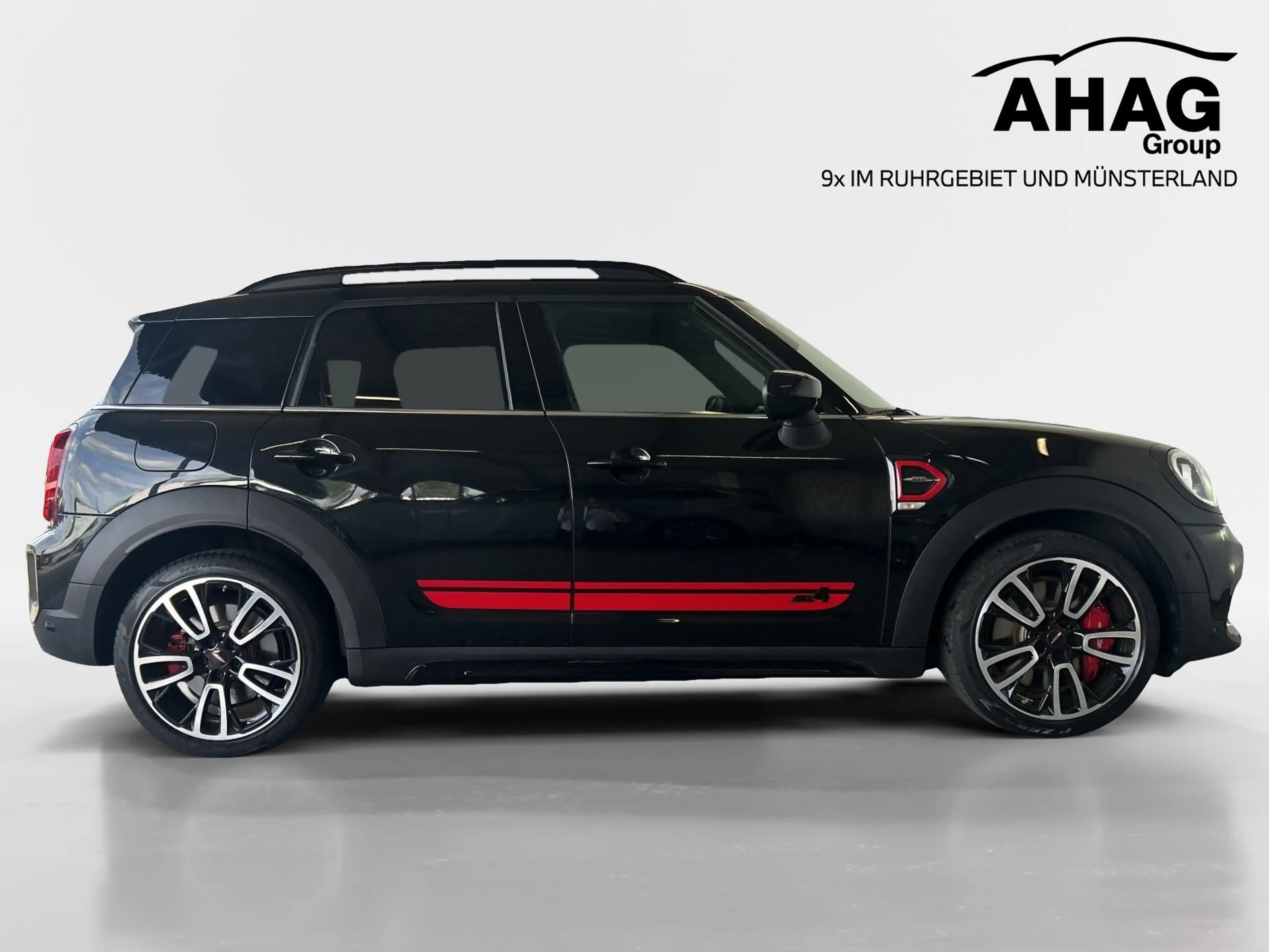 MINI John Cooper Works Countryman John Cooper Works ALL4 Country — photo 3